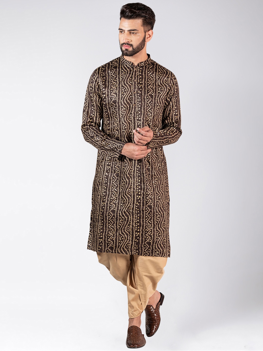 

KISAH Men Brown Bandhani Printed Kurta with Dhoti Pants Set