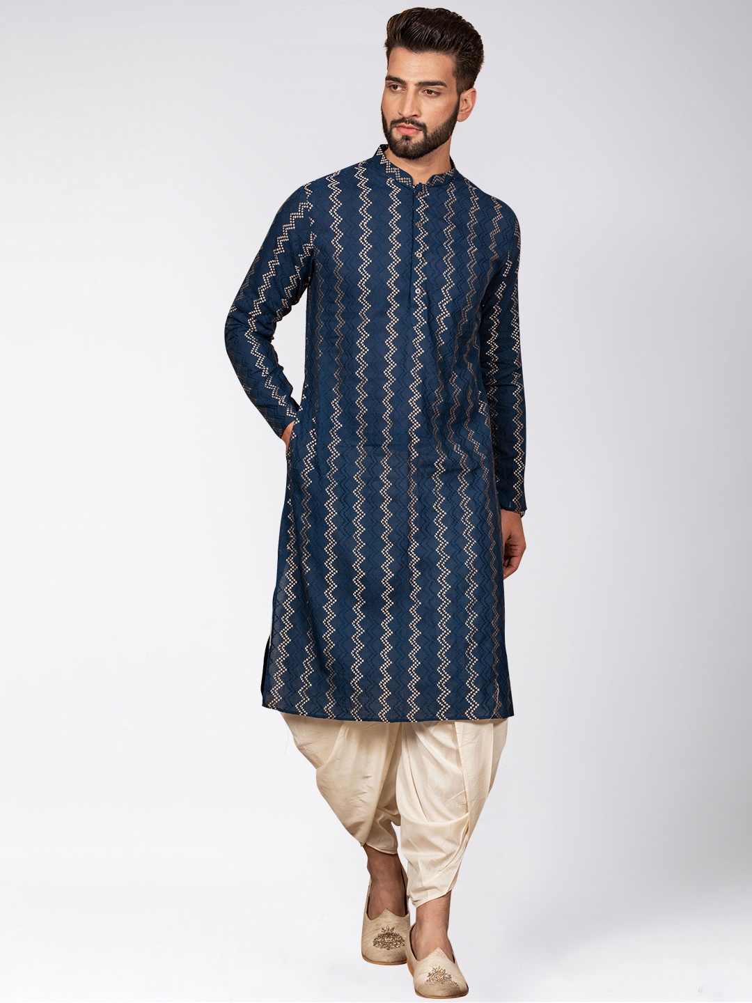 

KISAH Men Textured Regular Fit Thread Work Kurta Dhoti Set, Navy blue