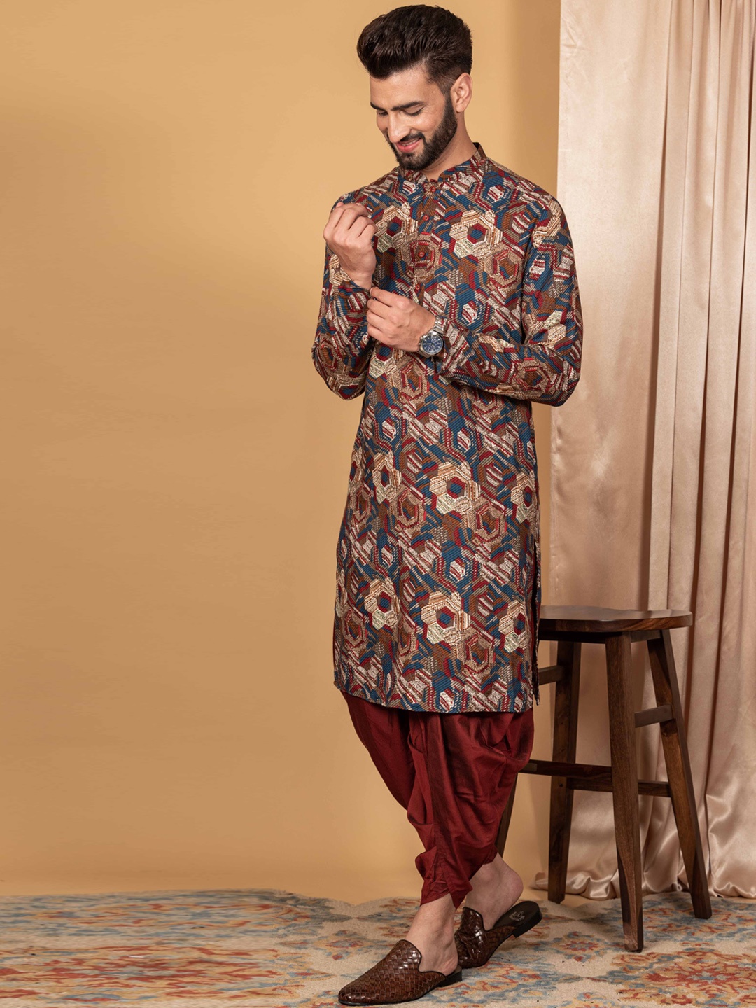 

KISAH Men Abstract Printed Kurta with Dhoti Pants, Blue