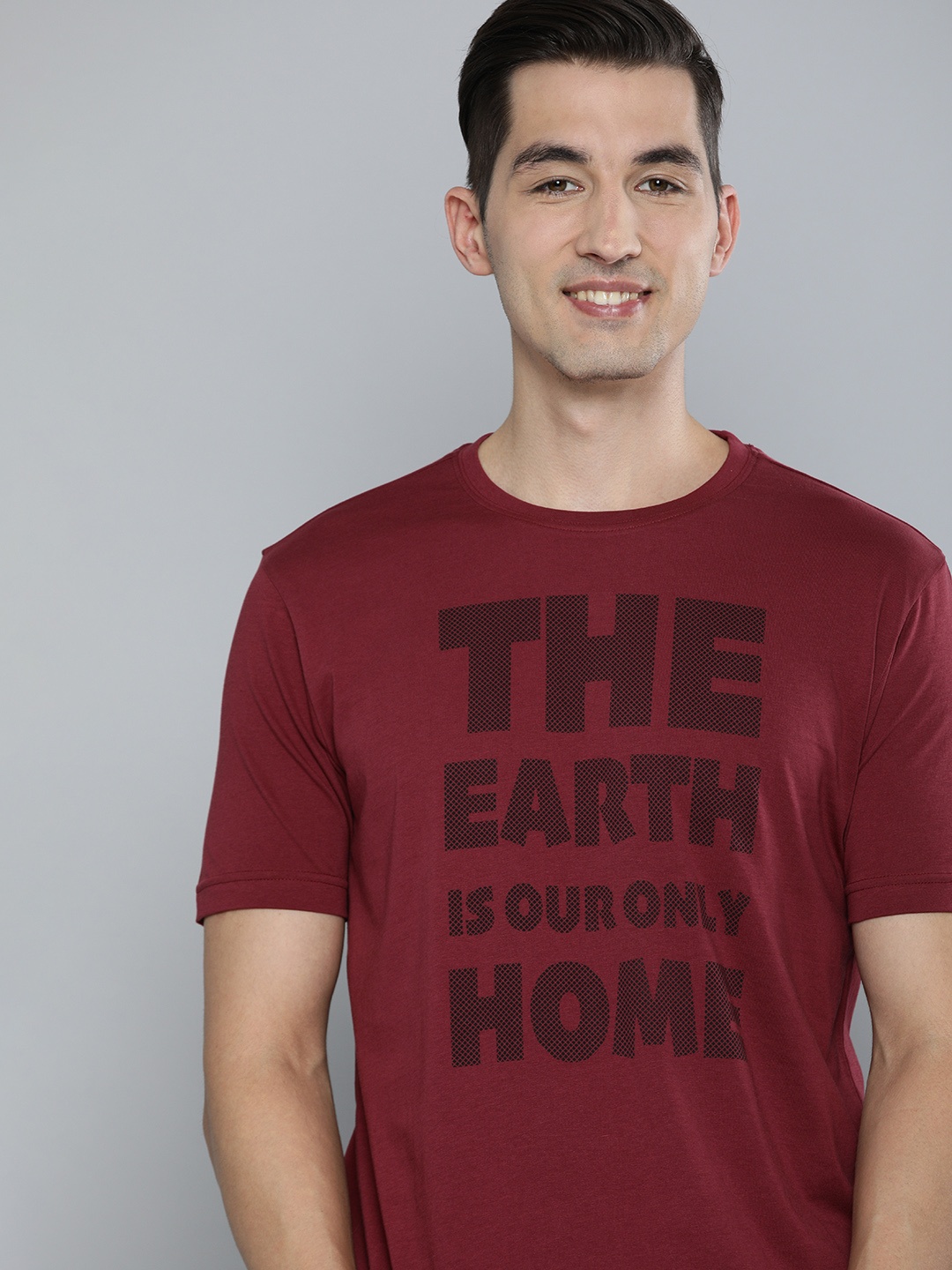 

HERE&NOW Men Maroon Typography Printed Pure Cotton T-shirt