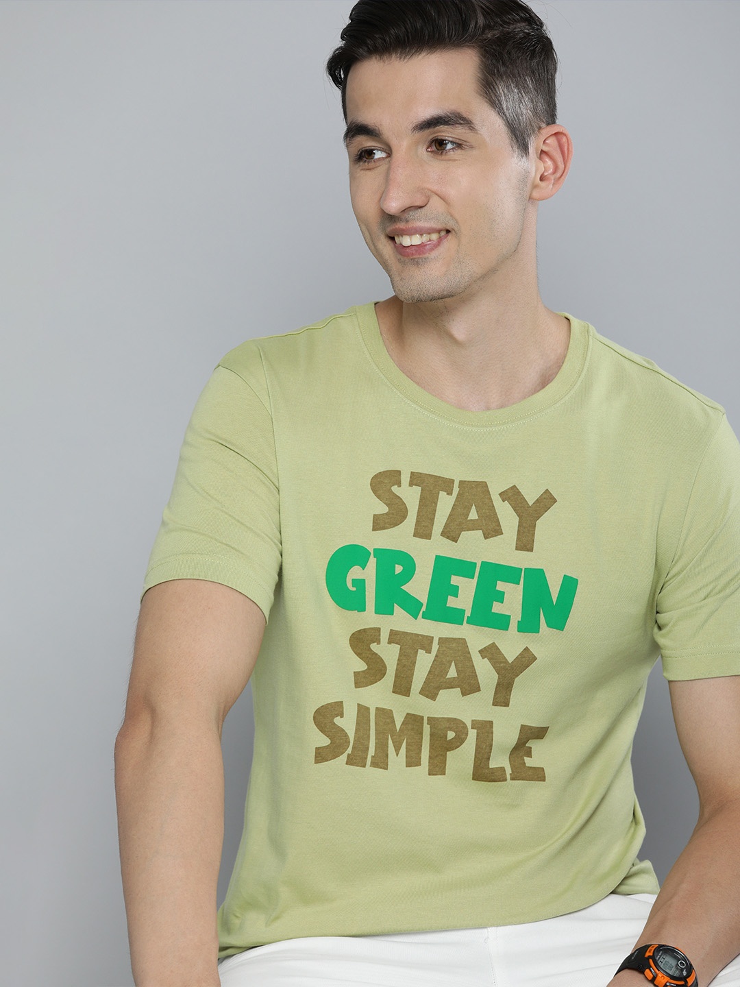 

HERE&NOW Men Olive Green Typography Printed Pure Cotton T-shirt