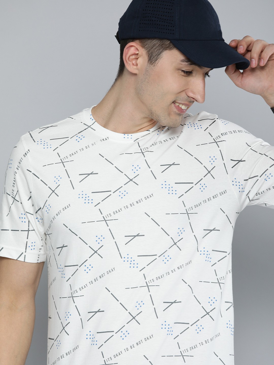

HERE&NOW Men Off White Typography Printed Pure Cotton T-shirt