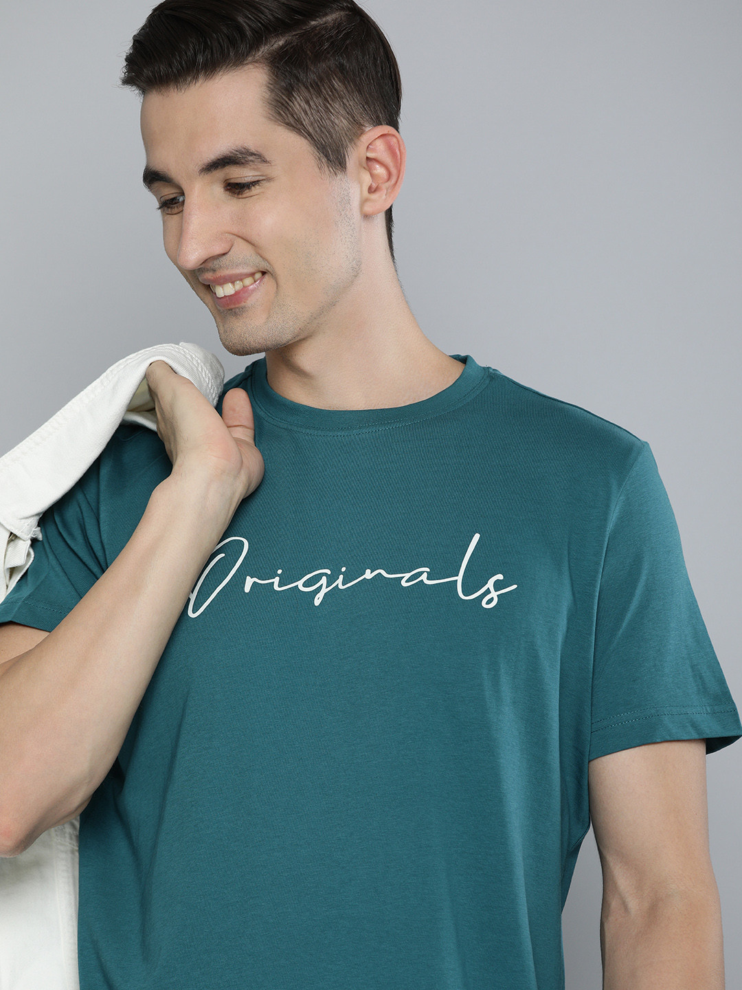 

HERE&NOW Men Teal Typography Printed Pure Cotton T-shirt