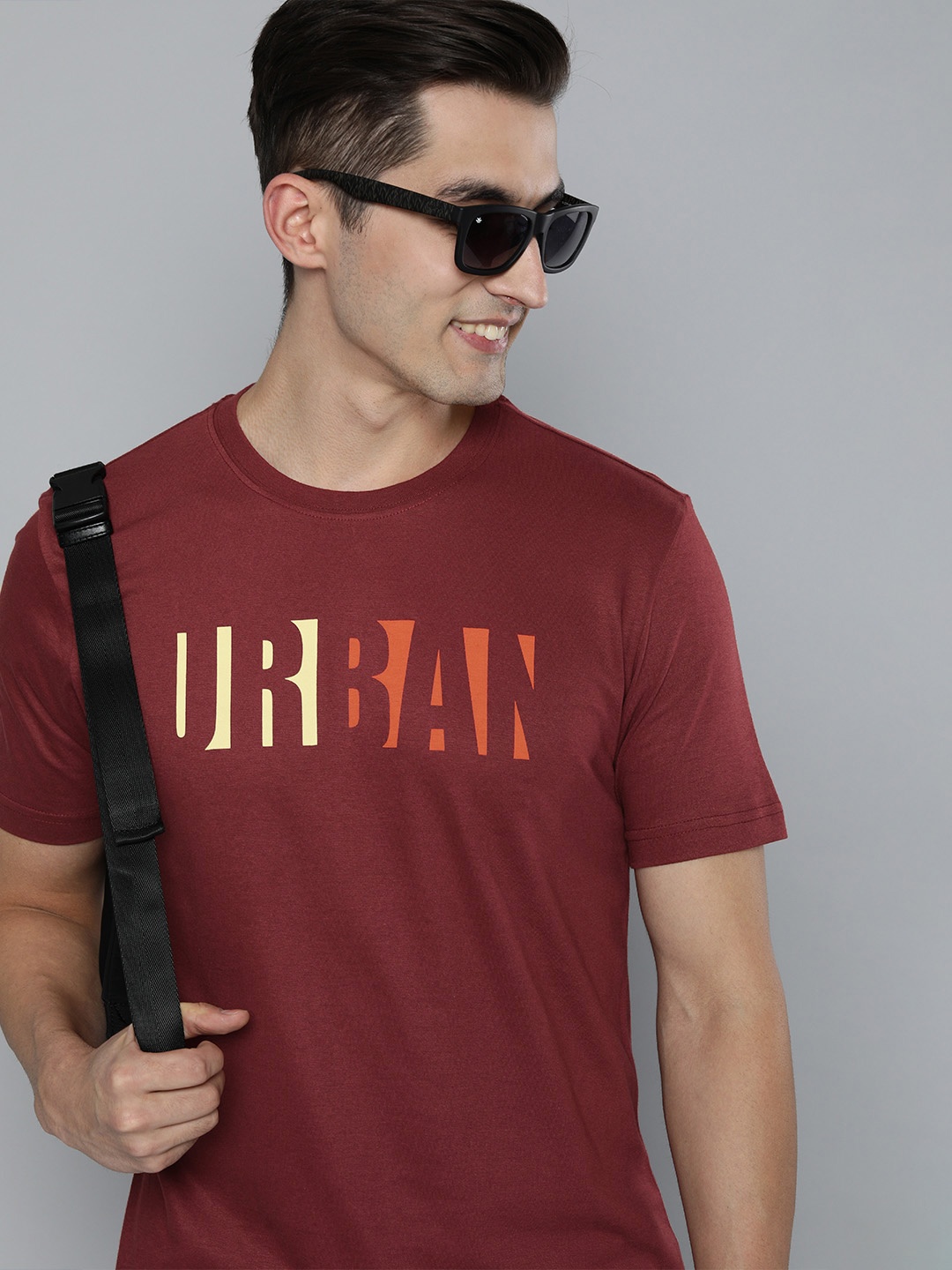 

HERE&NOW Men Burgundy Typography Printed Pure Cotton T-shirt