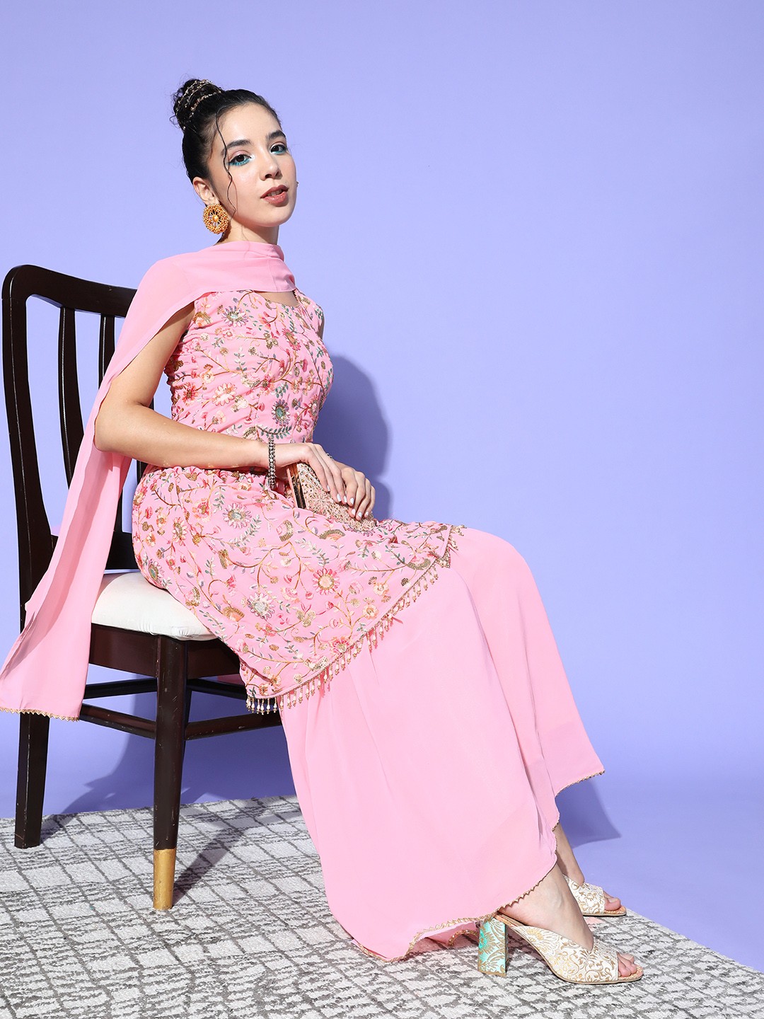 

Chhabra 555 Women Floral Poly-Georgette Hyper Texture Kurta Set, Pink