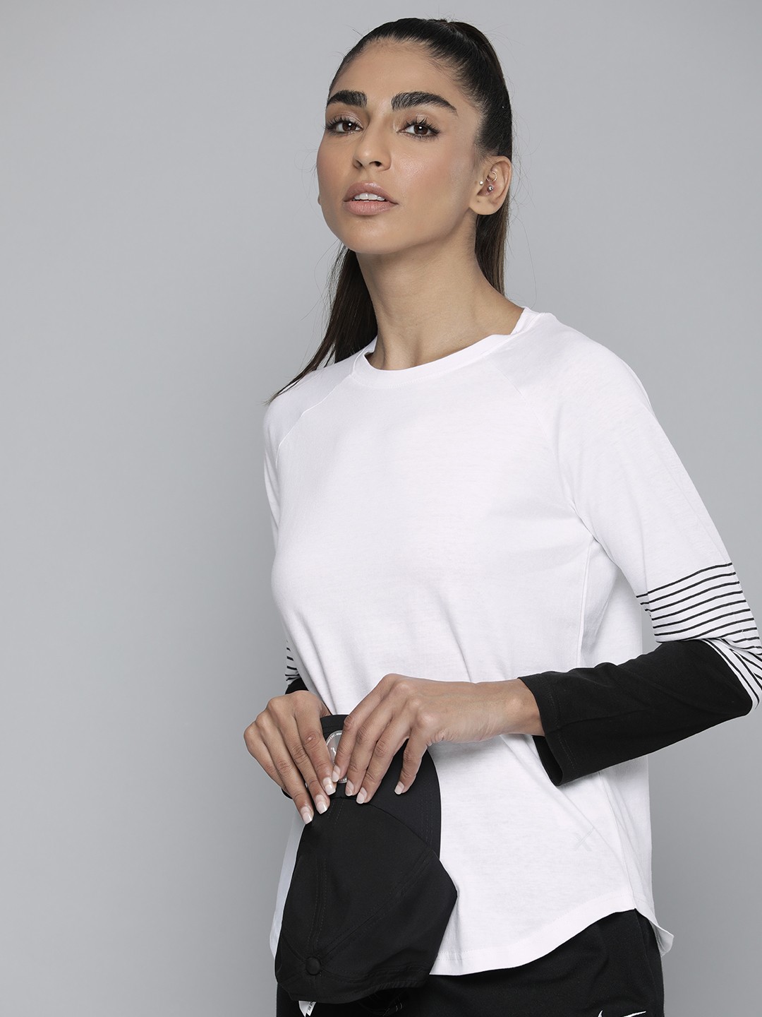 

HRX by Hrithik Roshan Women White & Black Solid Pure Cotton T-shirt