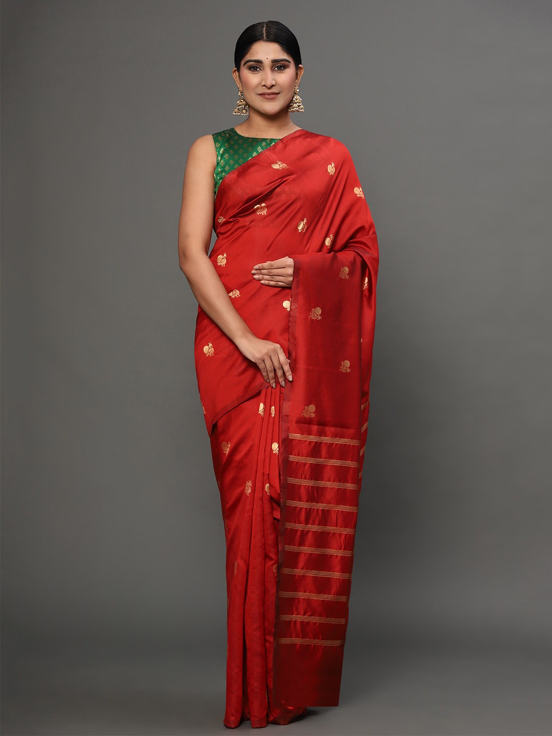 

Glemora Women Red & Gold-Toned Woven Design Zari Silk Blend Kanjeevaram Saree