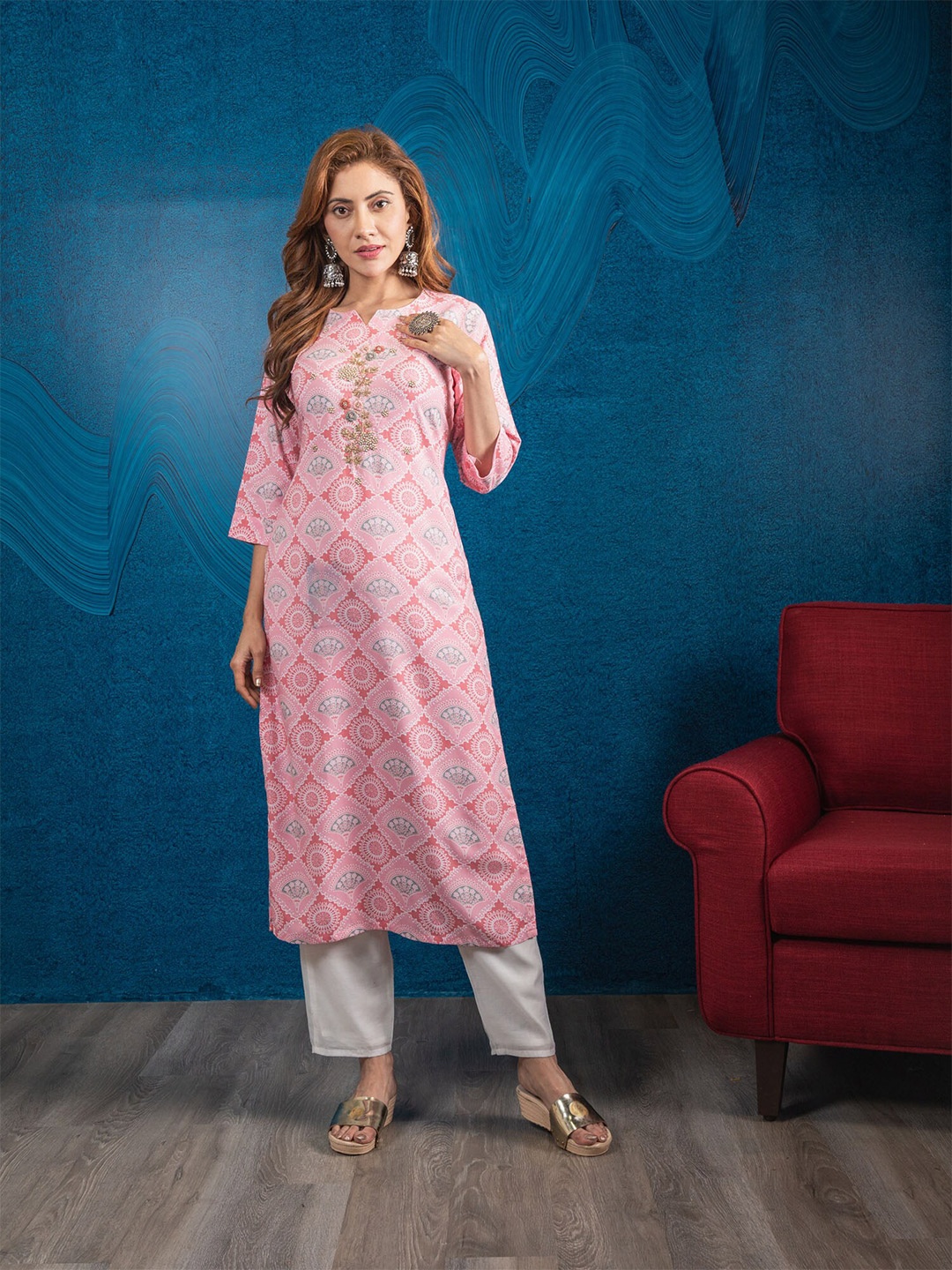 

BEATITUDE Women Pink & Blue Ethnic Motifs Printed Kurta