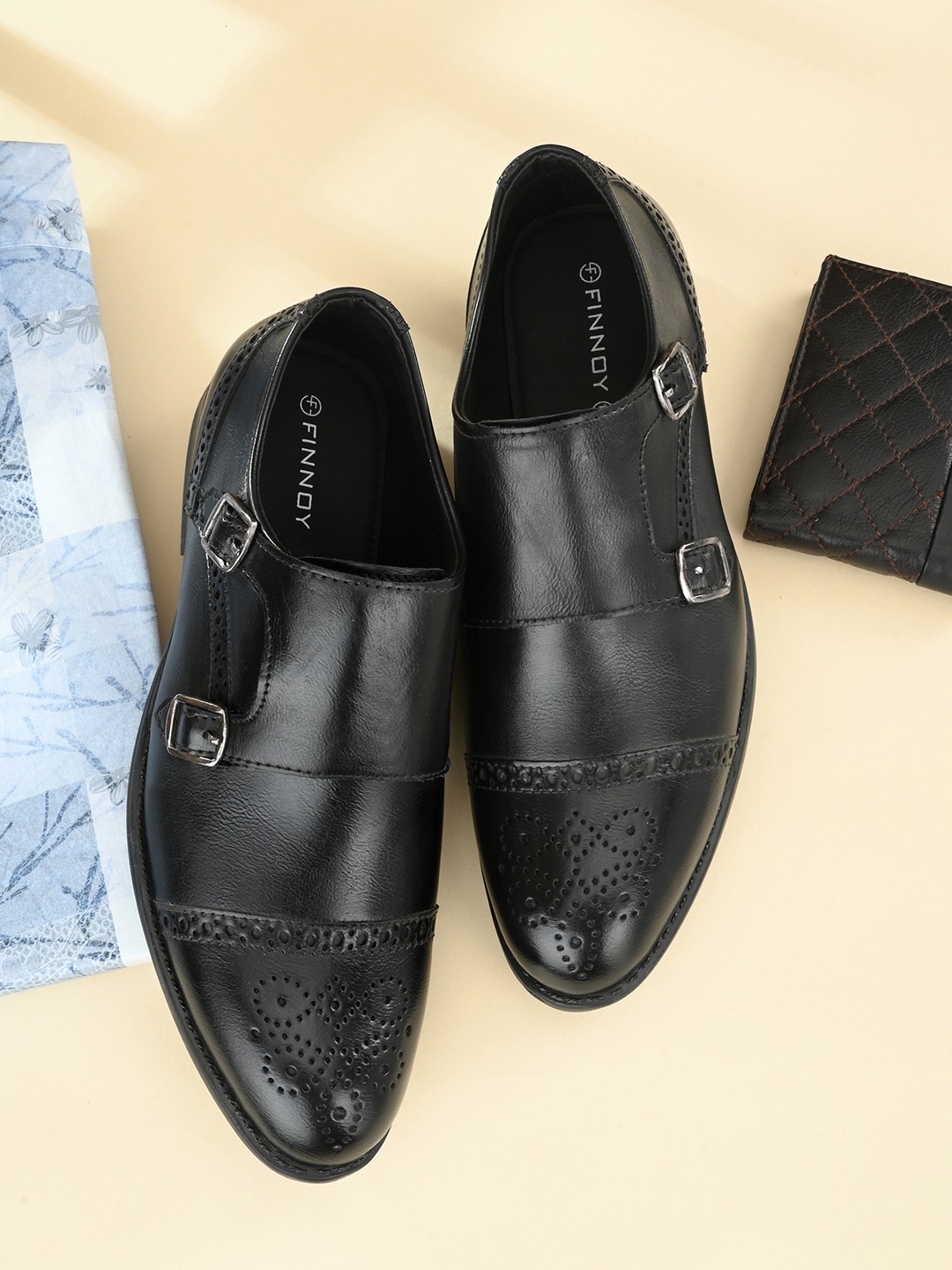 

FINNOY Men Black Solid Buckle Formal Monks