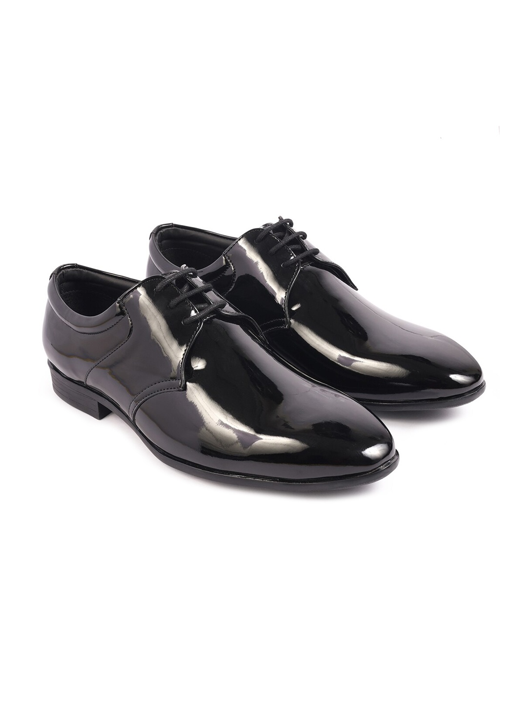 

FINNOY Men Black Solid Formal Derbys