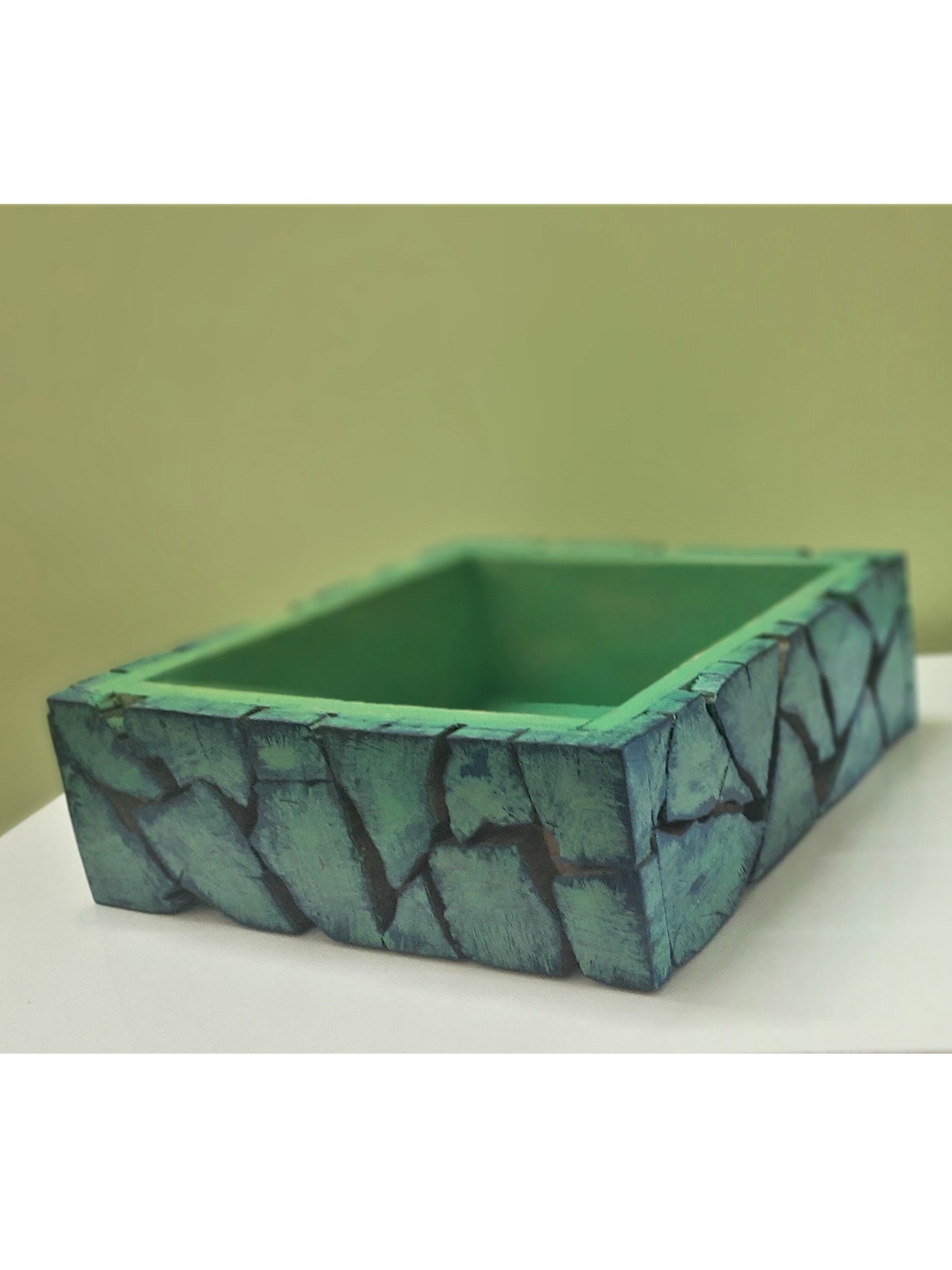 

Disoo Fashions Green Solid Tray With Mosaic Art & Distress Finish