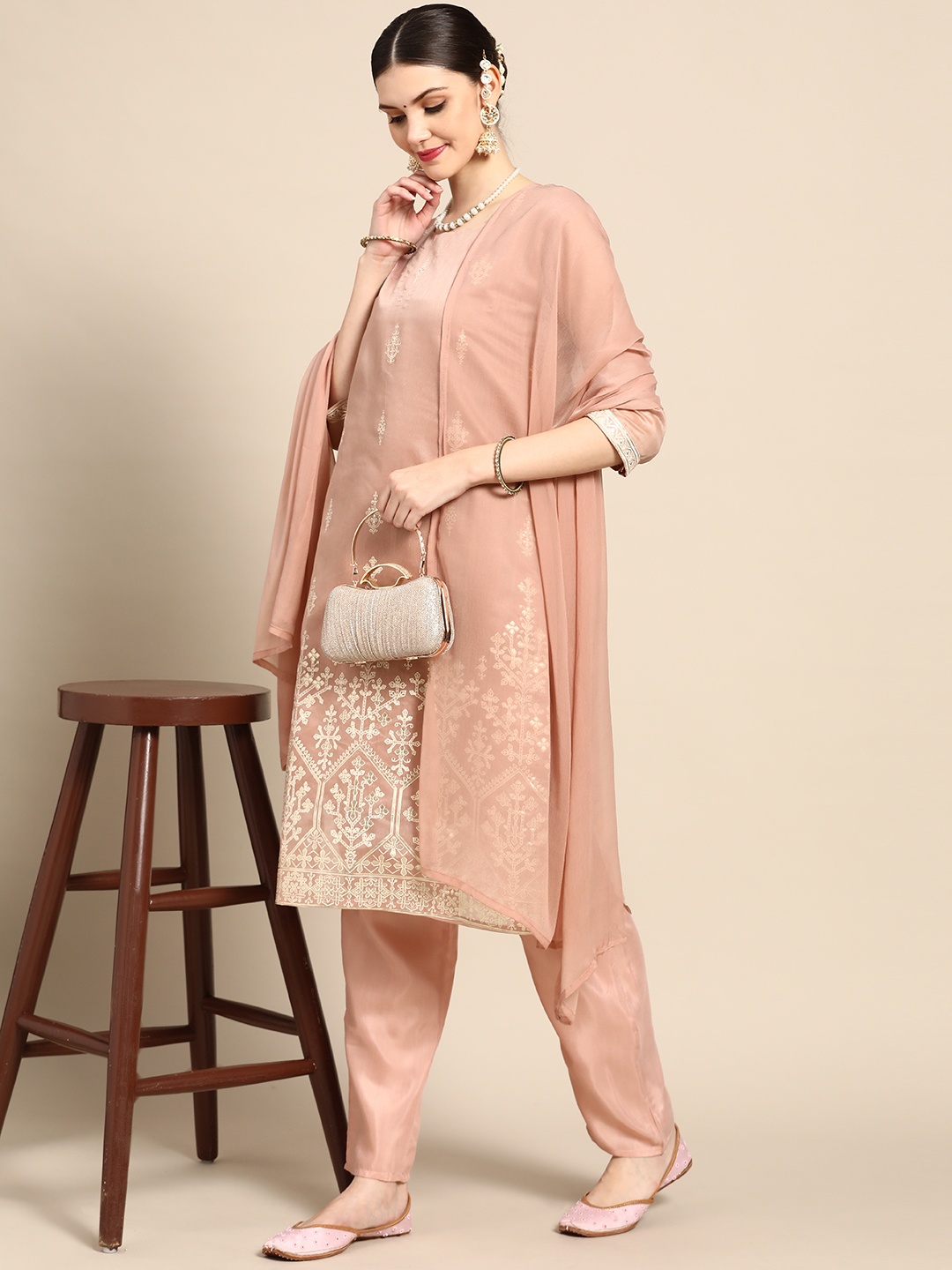 

Sangria Women Peach-Coloured Ethnic Motifs Printed Chanderi Cotton Kurta with Trousers & With Dupatta