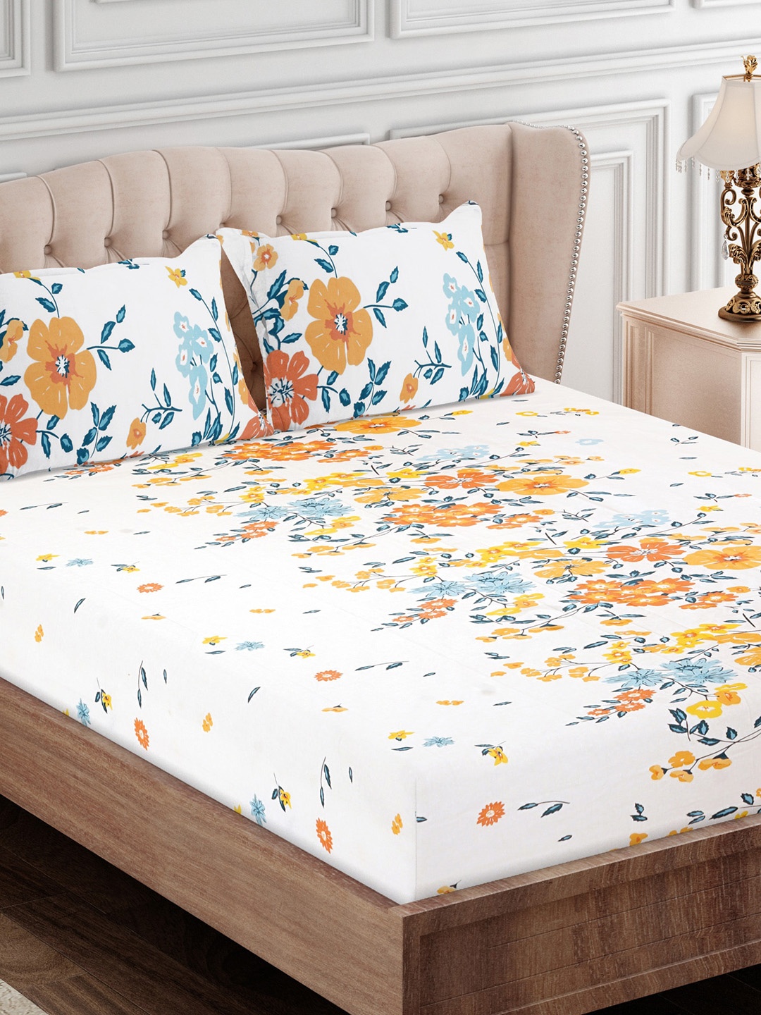 

SEJ by Nisha Gupta Brown & White Floral 180 TC King Bedsheet with 2 Pillow Covers