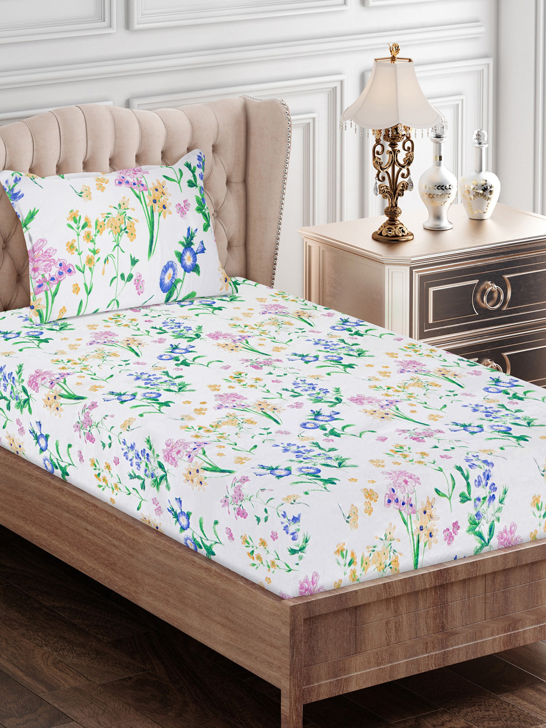 

SEJ by Nisha Gupta White & Green Floral 180 TC Single Bedsheet