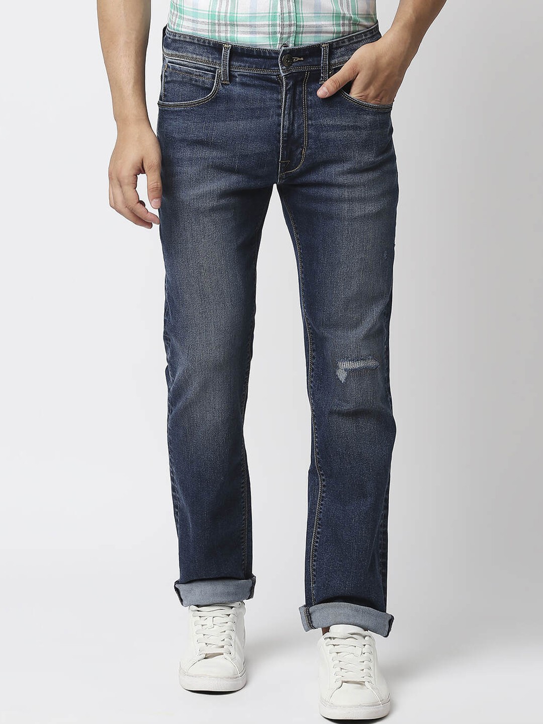 

Pepe Jeans Men Blue Holborne Low Distress Heavy Fade Stretchable Jeans