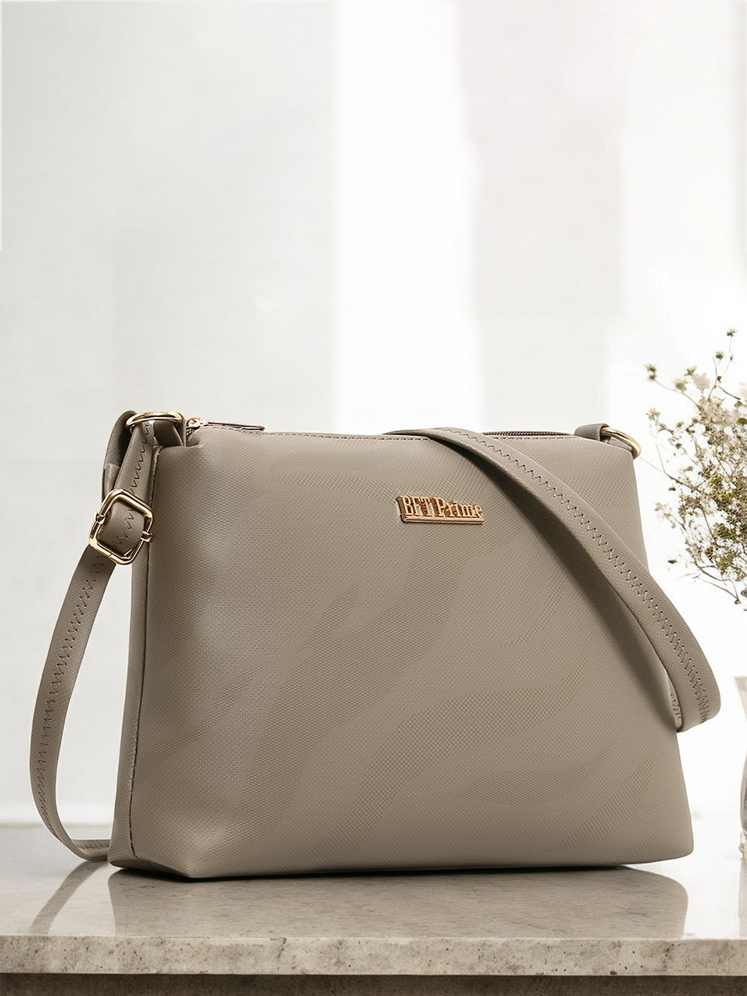 

WOMEN MARKS Grey PU Structured Sling Bag with Quilted