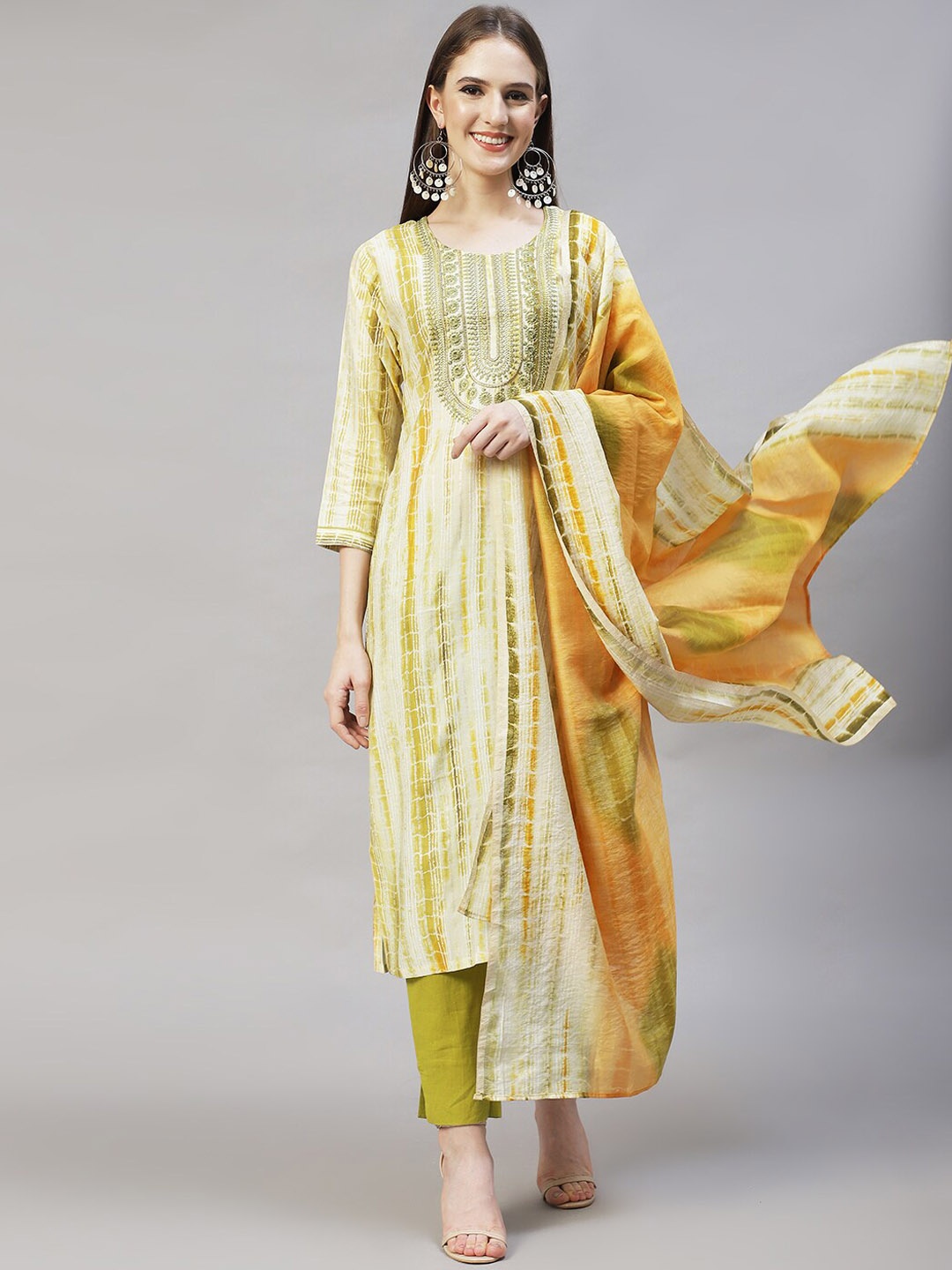 

FASHOR Women Green & Mustard Yellow Floral Striped Thread Work Kurta