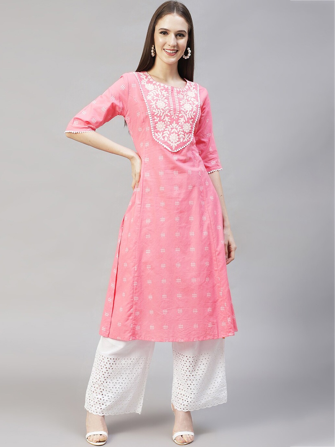 

FASHOR Women Pink & White Floral Embroidered Chikankari Kurta