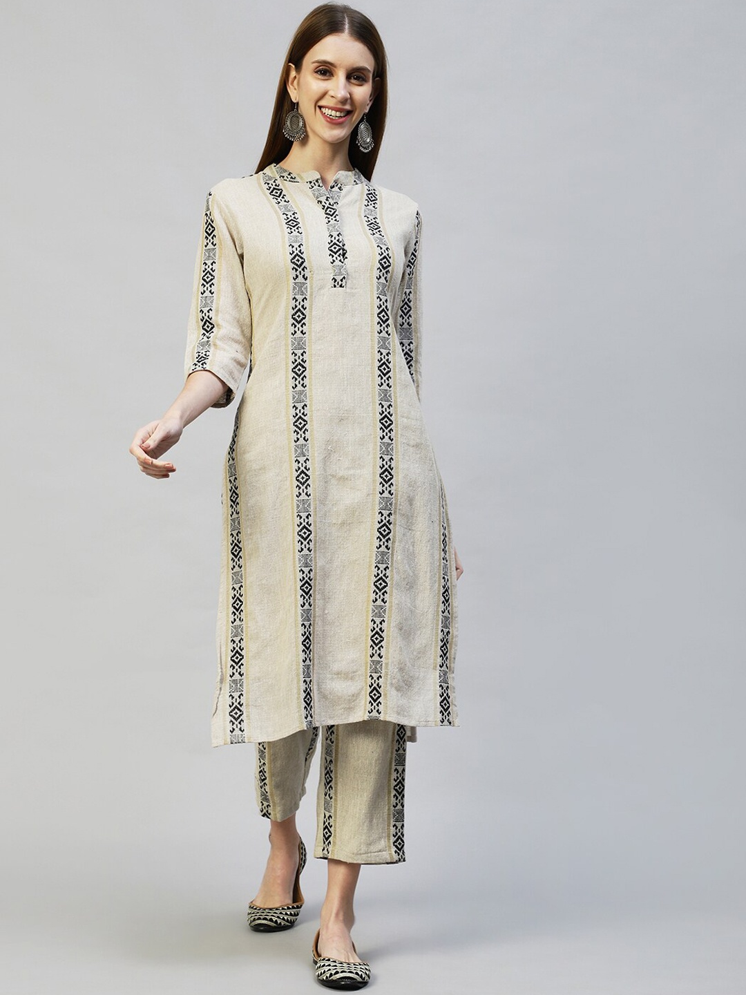 

FASHOR Women Beige Striped Jute Co-Ords