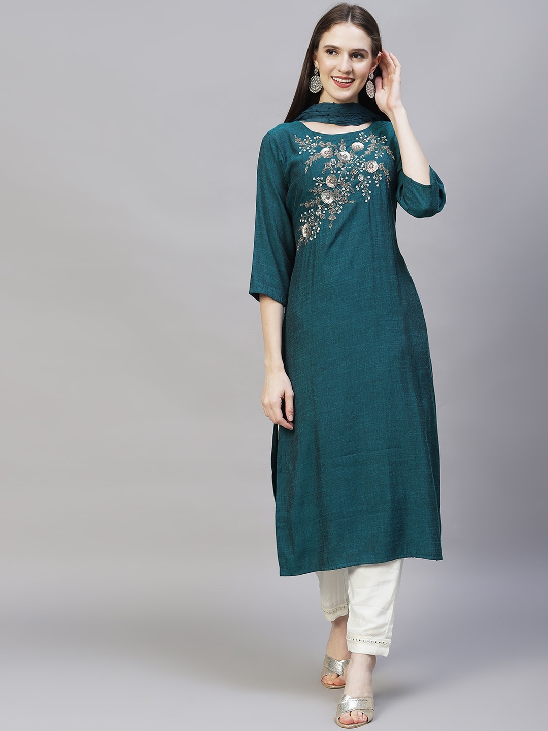 

FASHOR Women Teal Yoke Design Thread Work Kurta