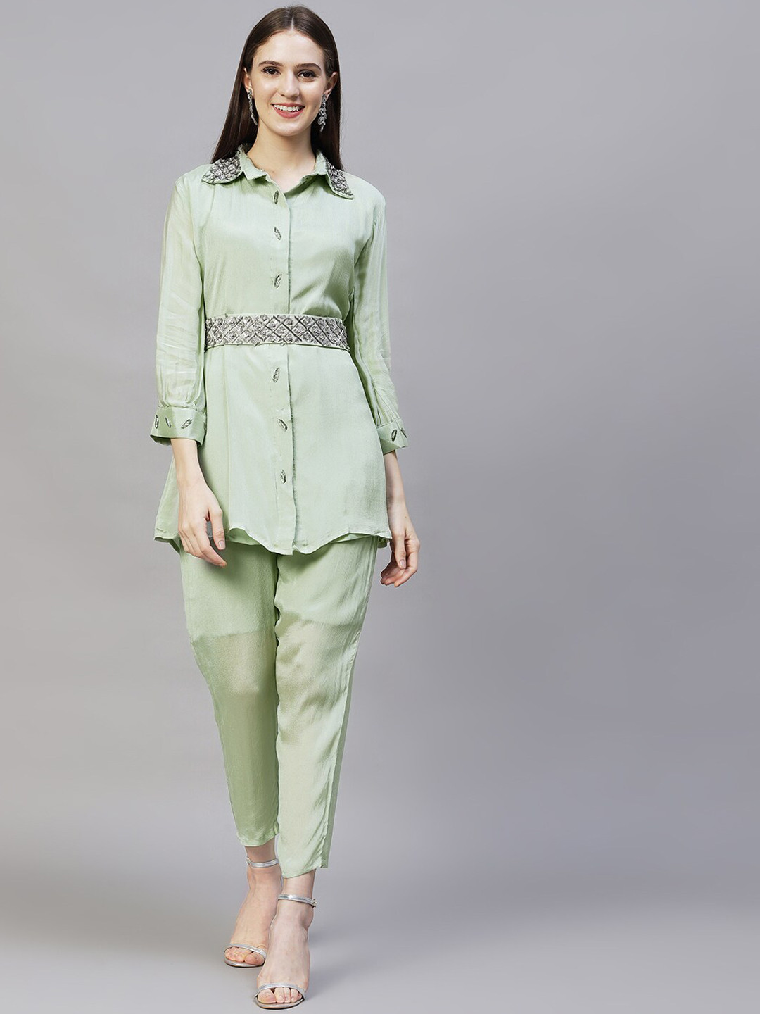 

FASHOR Women Green Floral Embroidered Co-ords Set