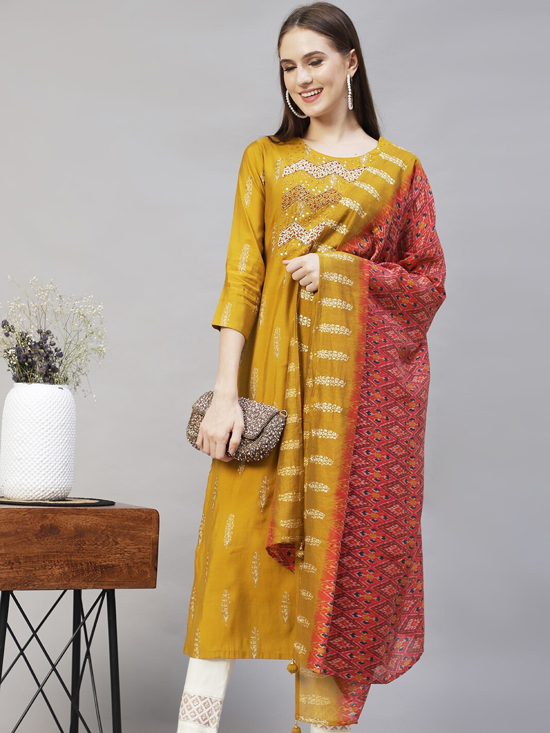 

FASHOR Women Mustard Yellow Floral Embellished Kurta