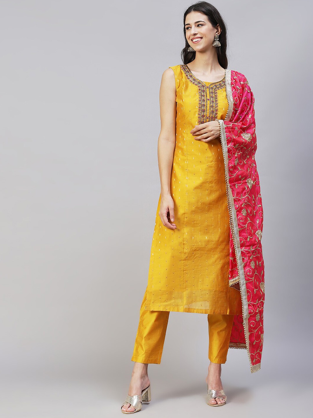 

FASHOR Women Yellow Ethnic Motifs Printed Beads and Stones Chanderi Silk Kurta with Trousers & With Dupatta