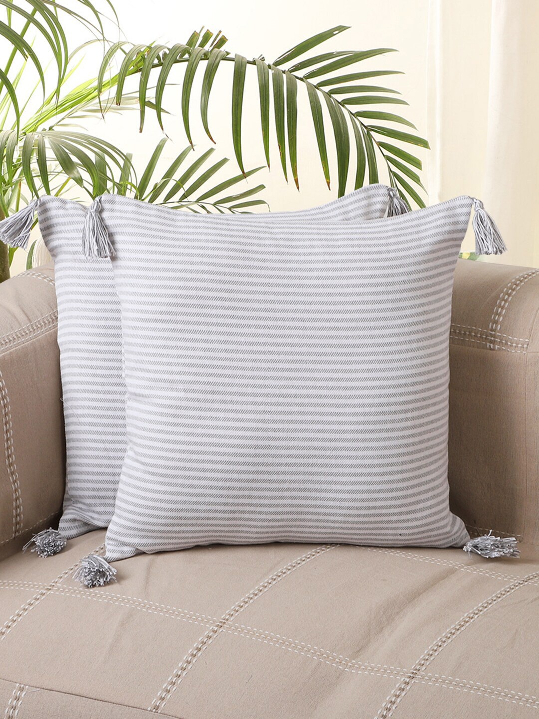 

Jamio Firati Stripe Desgin Beige & White Tassels 100% Cotton Set of 2 Cushion Covers
