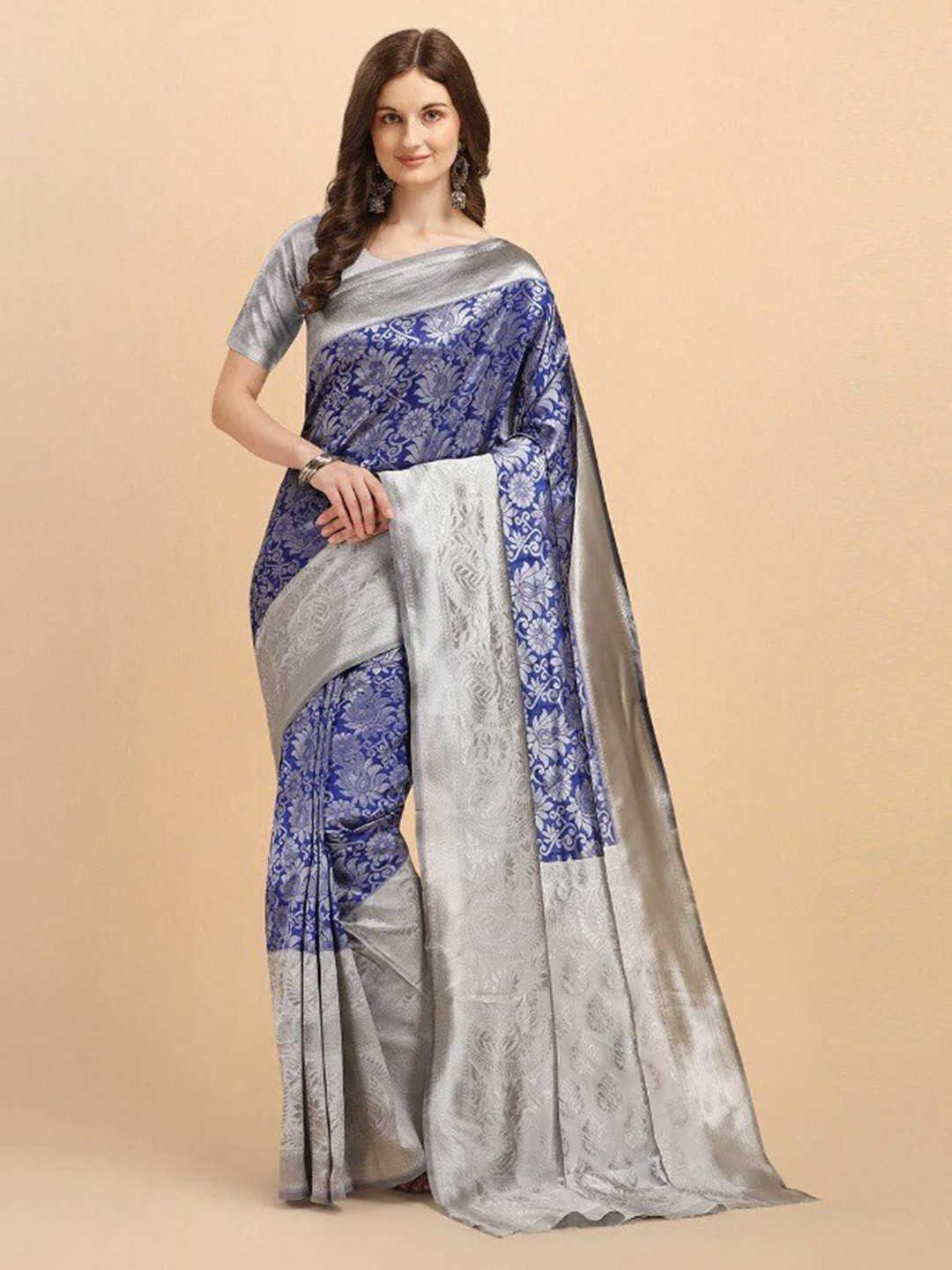 

YOYO Fashion Woman Blue & Silver-Toned Ethnic Motifs Zari Art Silk Saree