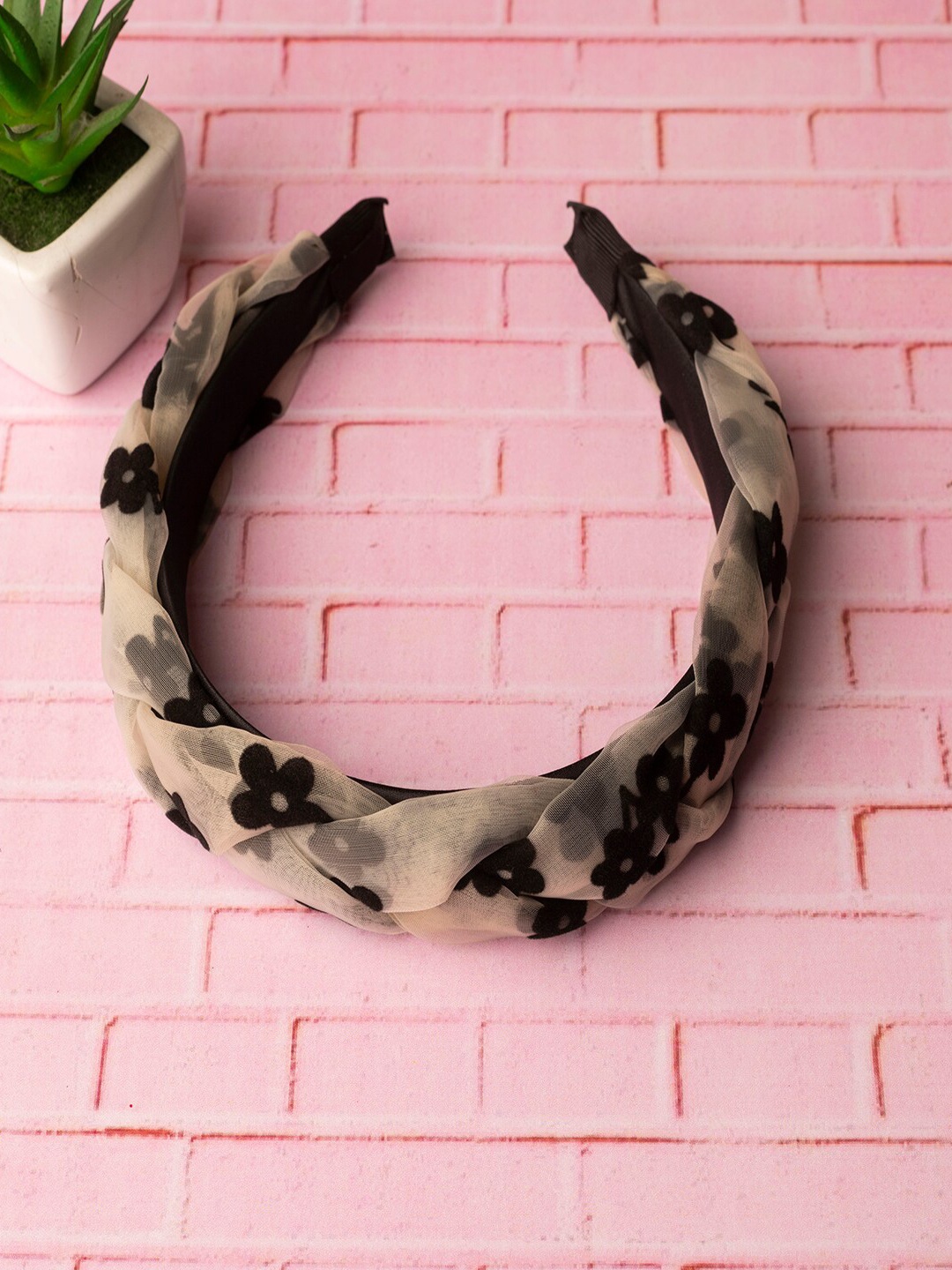 

Jewelz Women Beige & Black Embellished Hairband