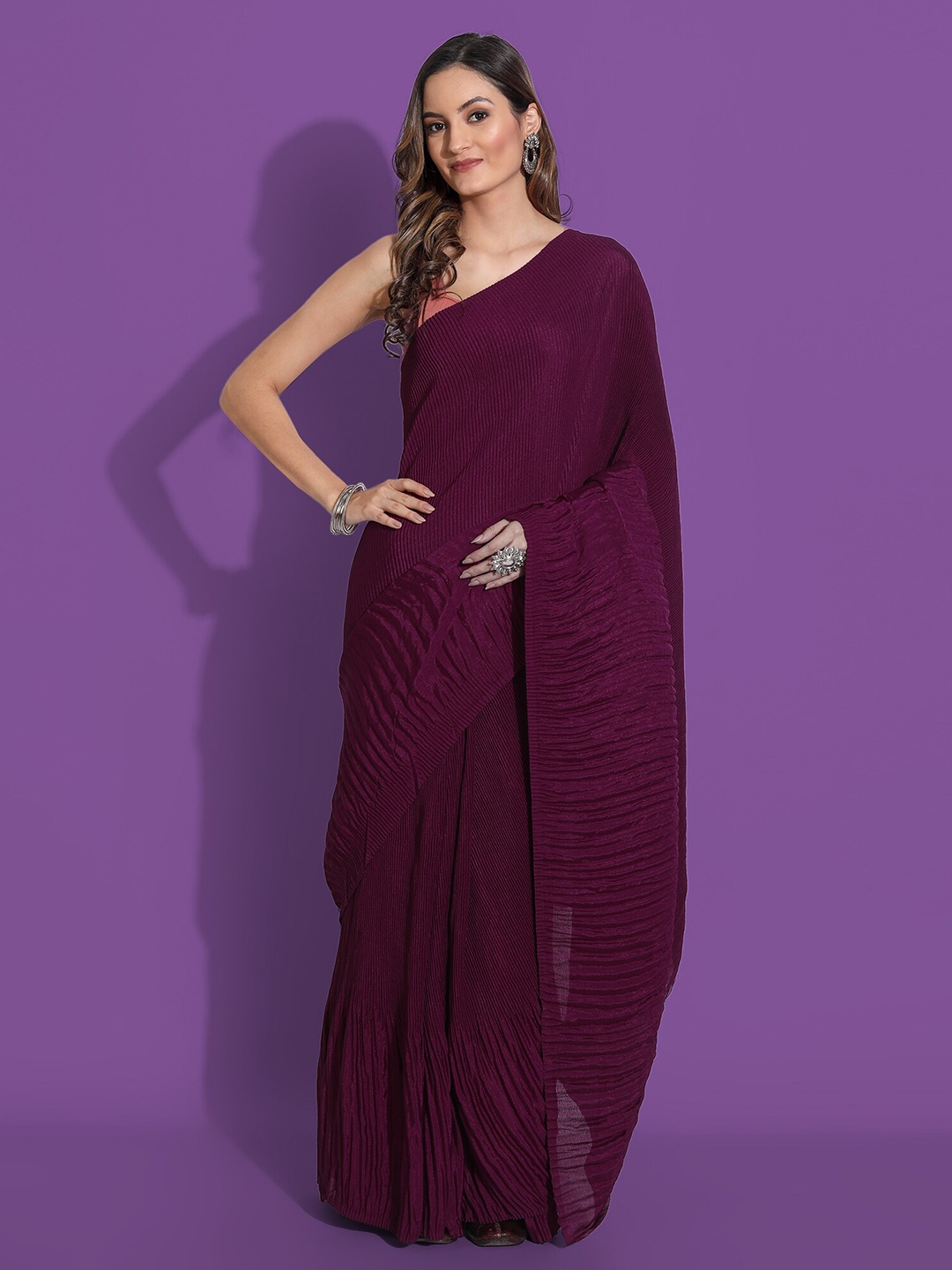 

Grubstaker Magenta Art Silk Saree