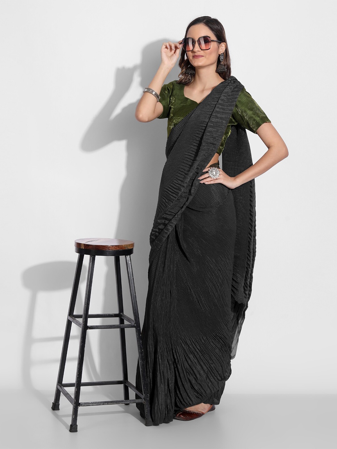 

Grubstaker Black Art Silk Saree