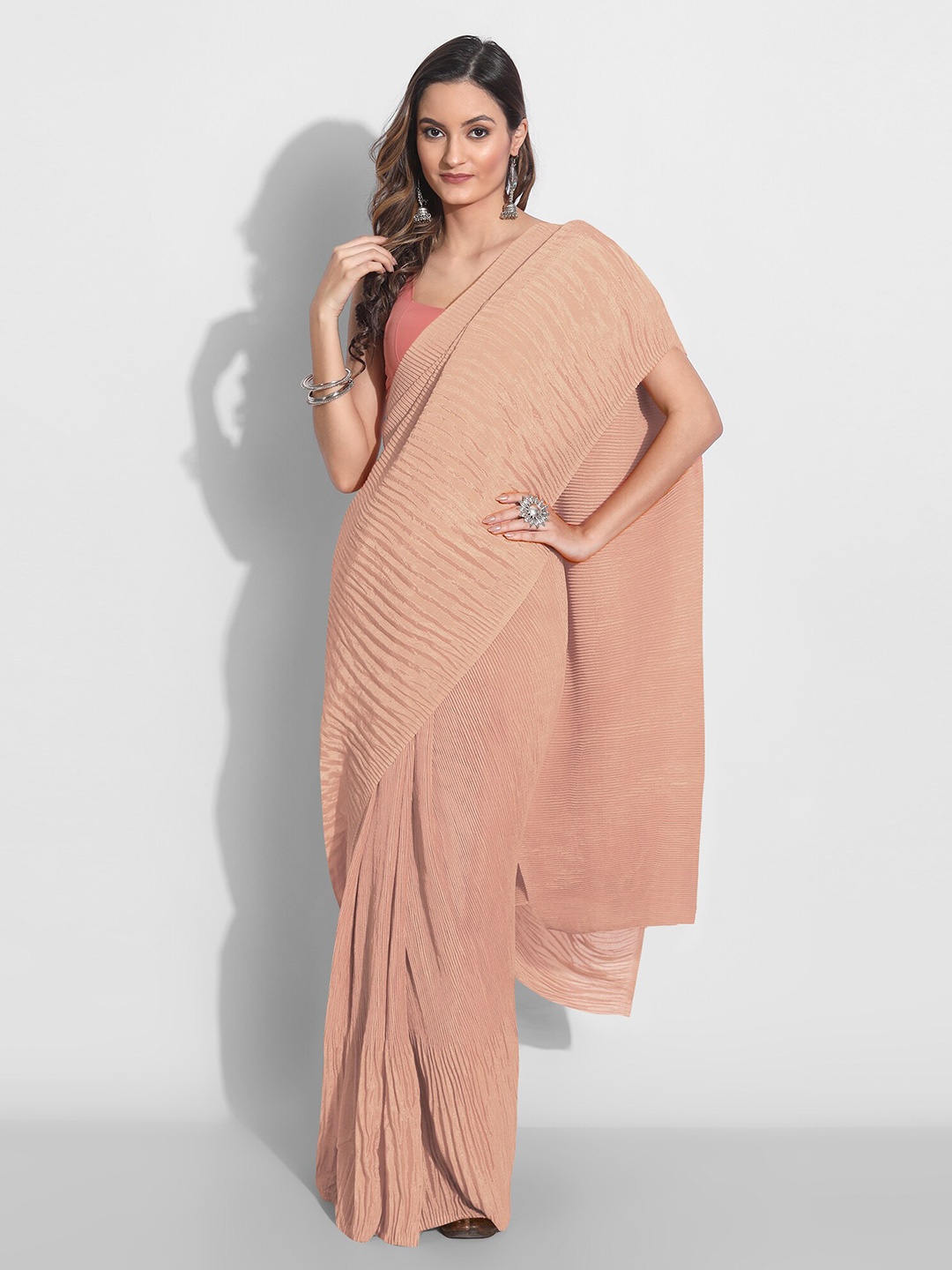 

Grubstaker Peach-Coloured Solid Art Silk Saree