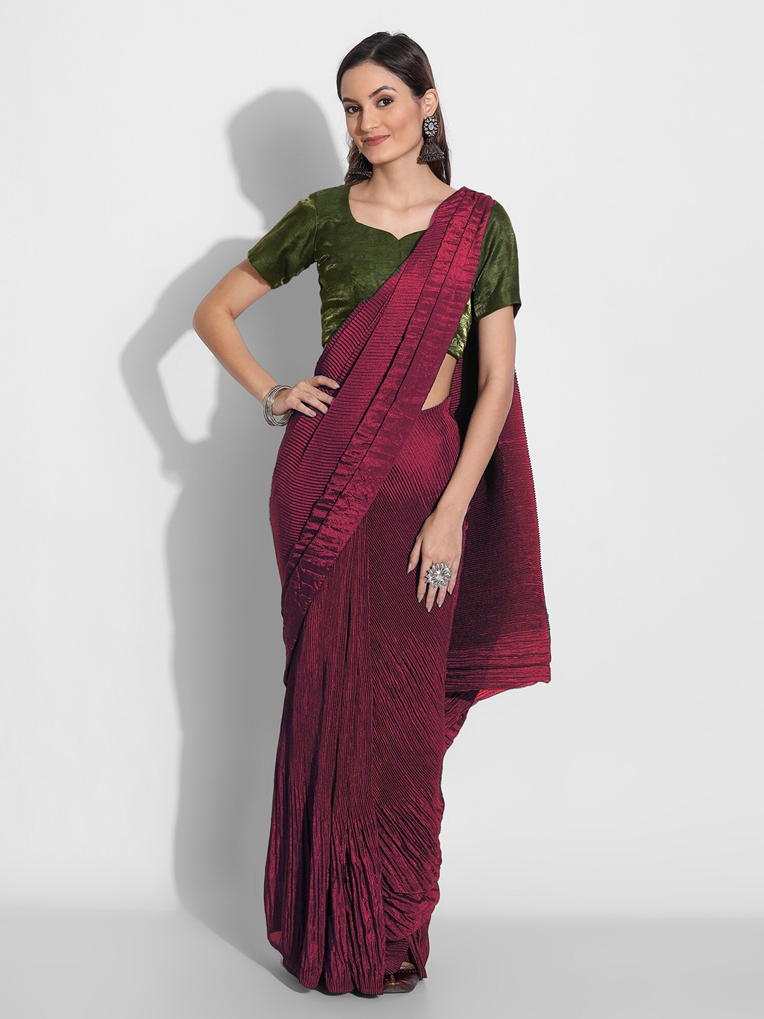 

Grubstaker Maroon Solid Art Silk Saree