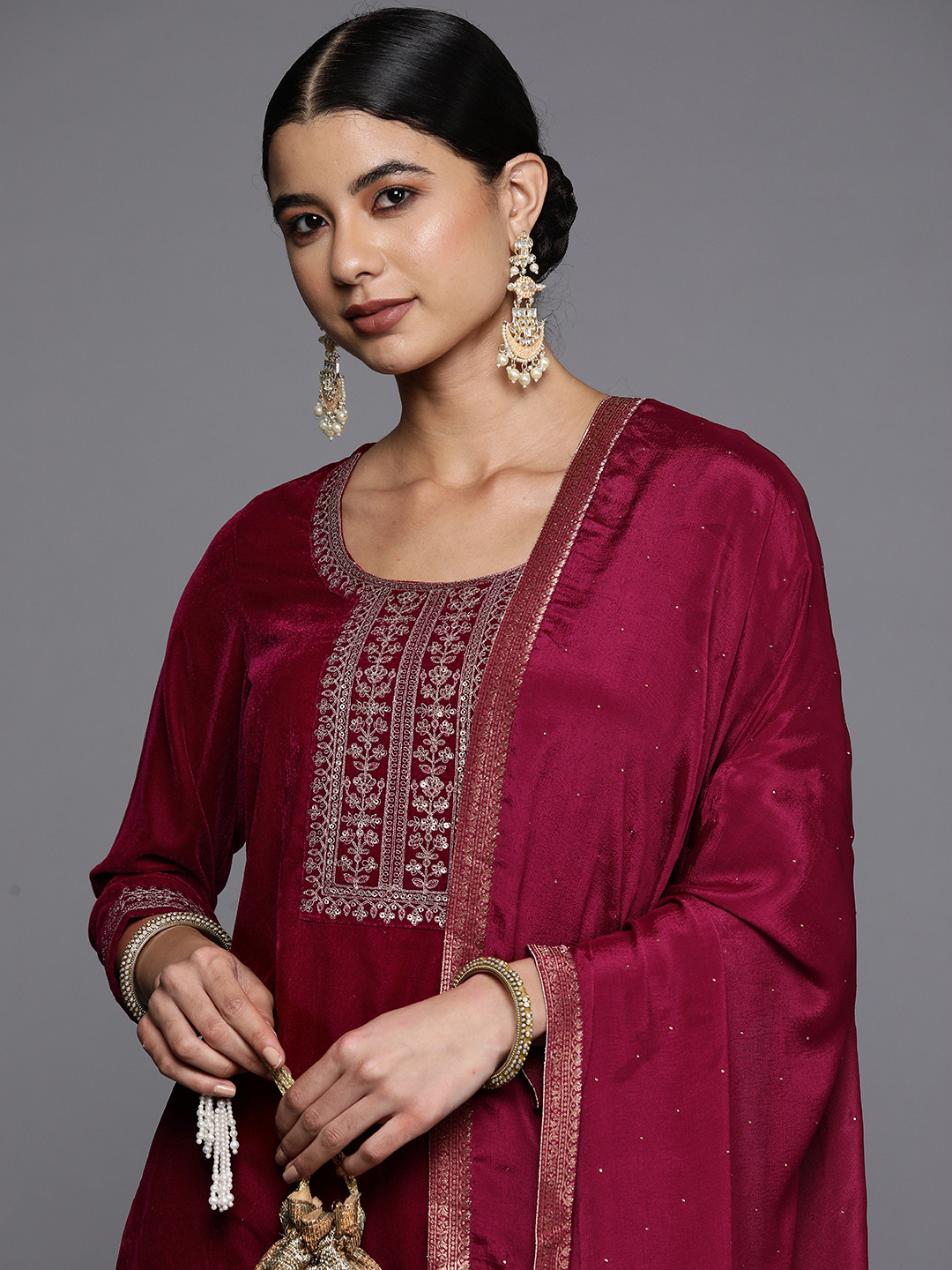 

Libas Women Fuchsia Floral Motifs Embroidered Velvet Kurta with Trousers & With Dupatta