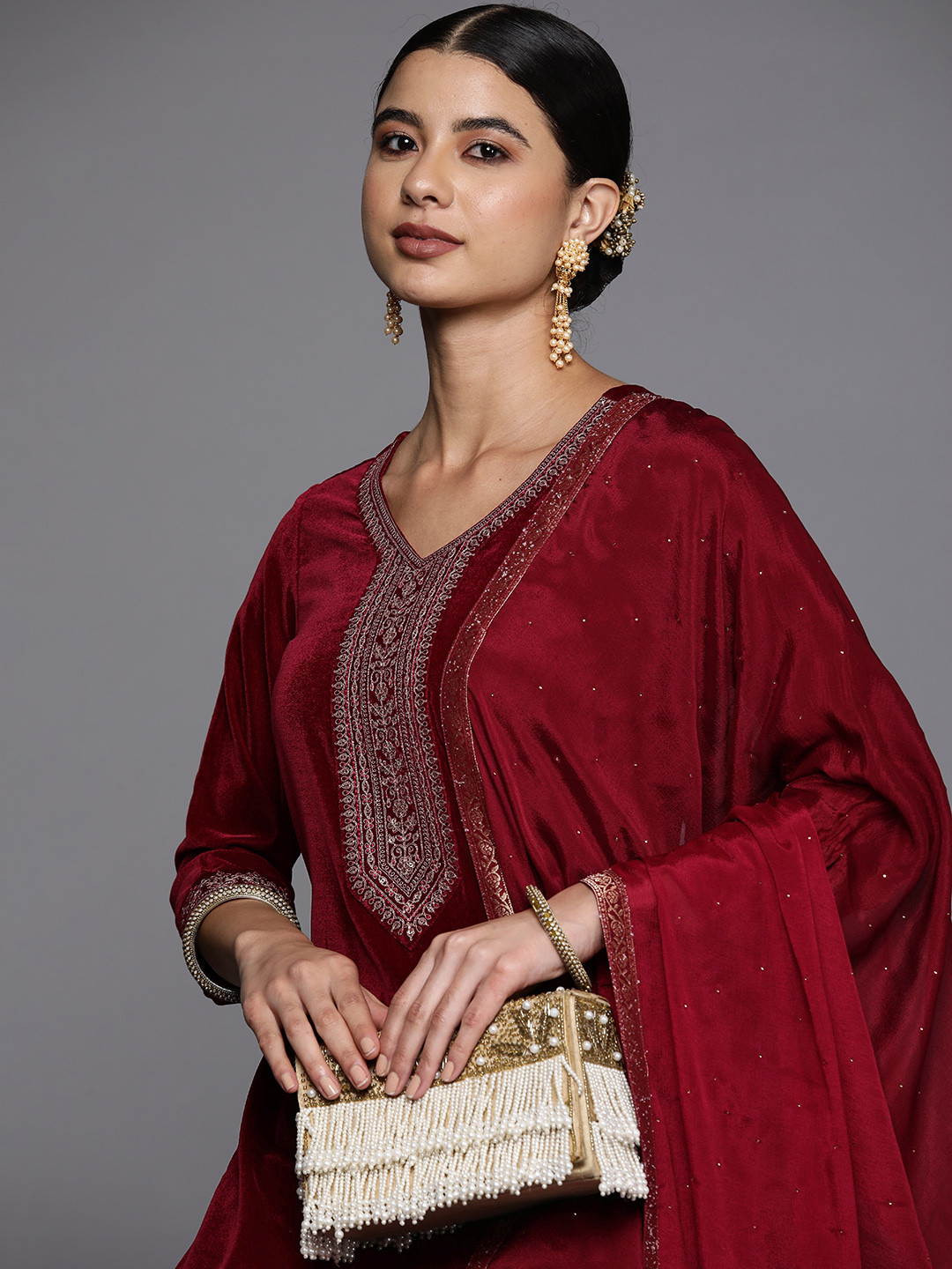 

Libas Women Maroon Floral Motifs Embroidered Velvet Kurta with Palazzos & Dupatta
