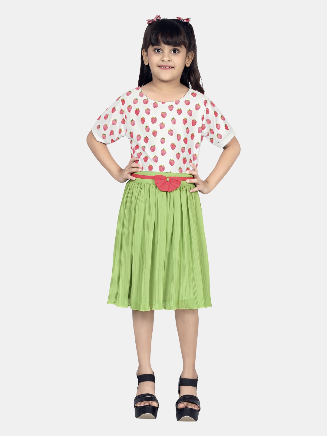 

FASHION DREAM Girls Light Green Lycra And Georgette Calf Length Dress