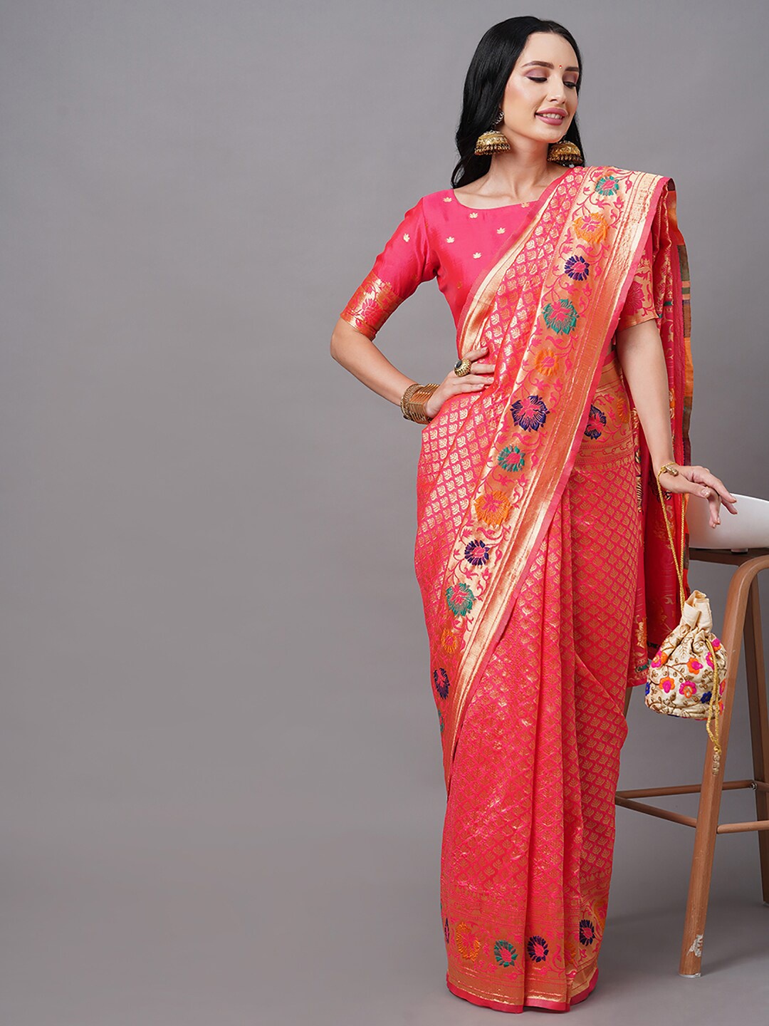 

Mitera Pink & Gold-Toned Woven Design Zari Silk Blend Kanjeevaram Saree