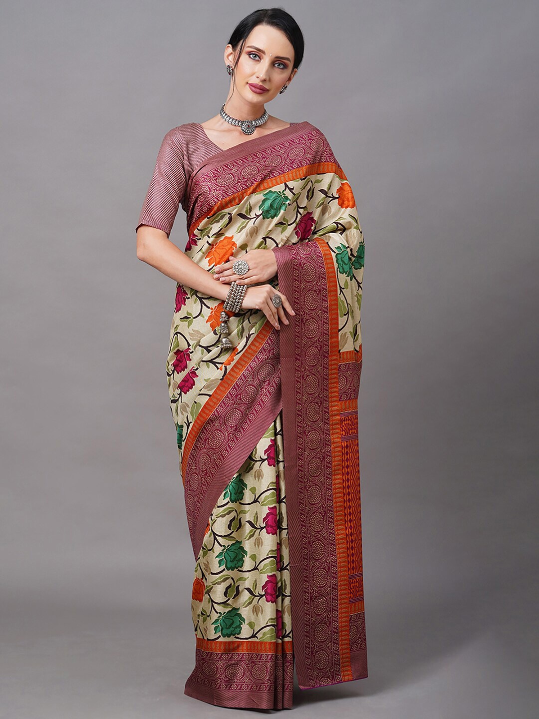 

Mitera Cream-Coloured & Red Floral Silk Blend Banarasi Saree