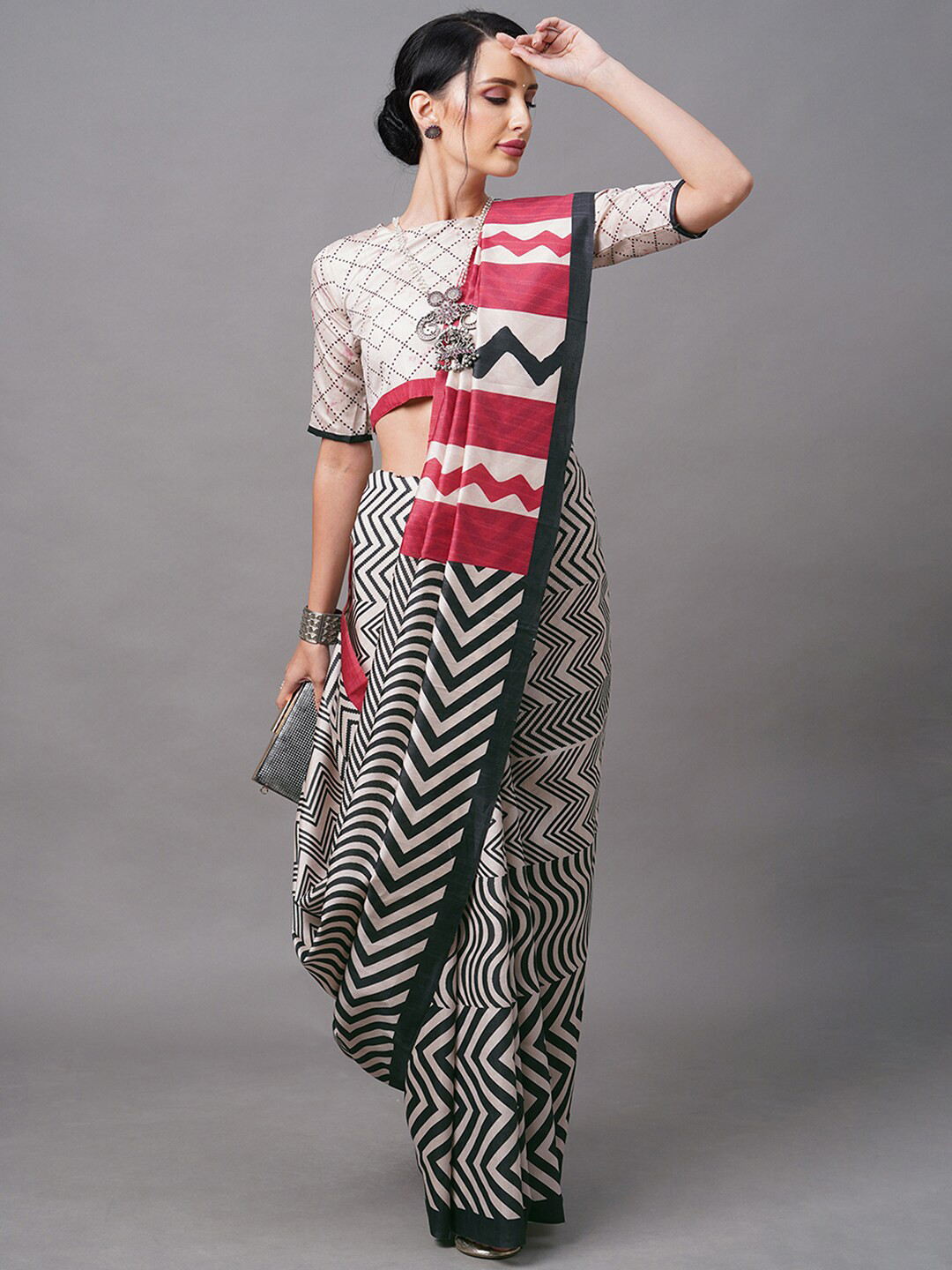 

Mitera Cream-Coloured & Red Art Silk Block Print Saree