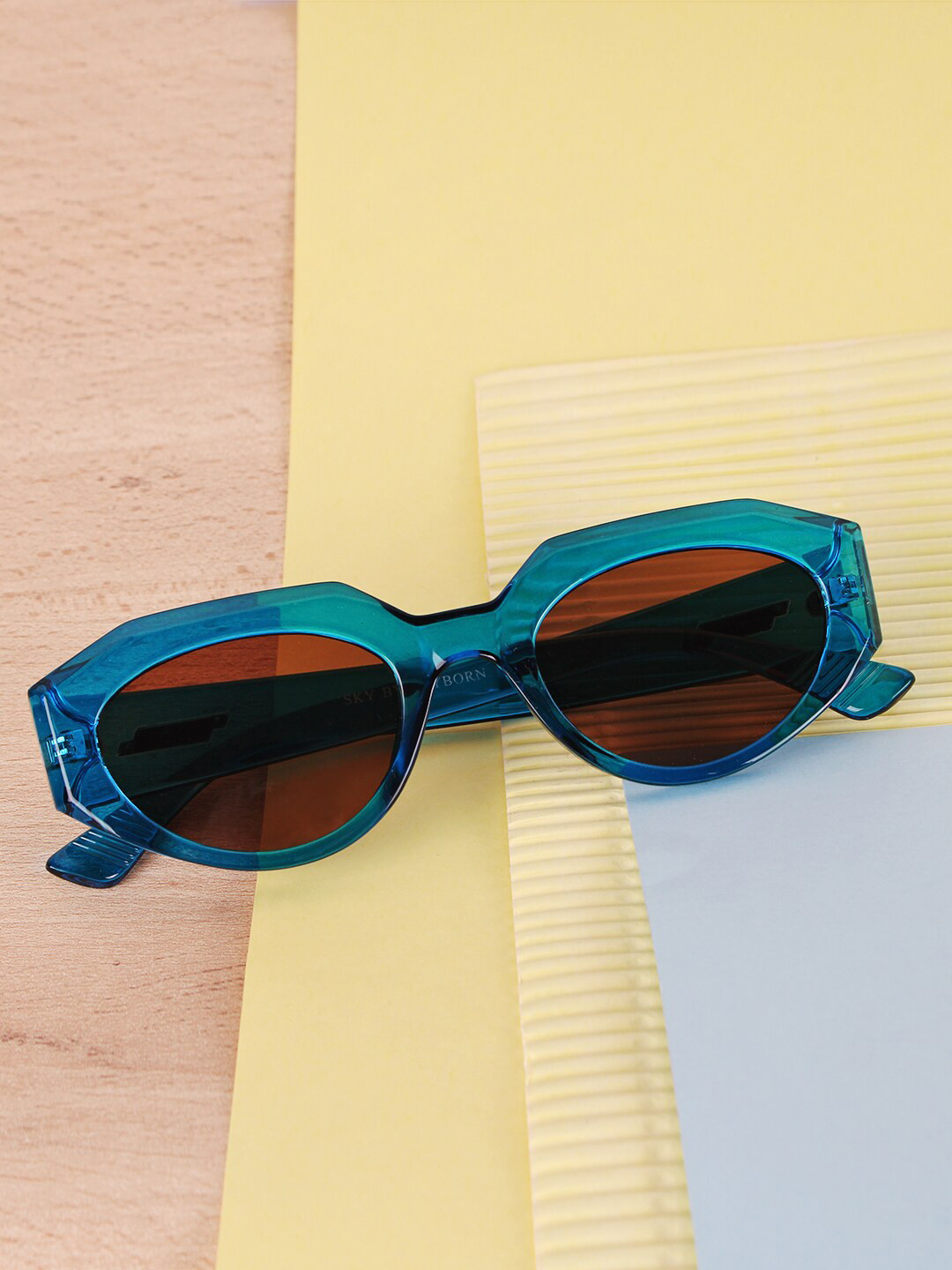 

QUIRKY Unisex Brown Lens & Blue Oval Sunglasses with UV Protected Lens