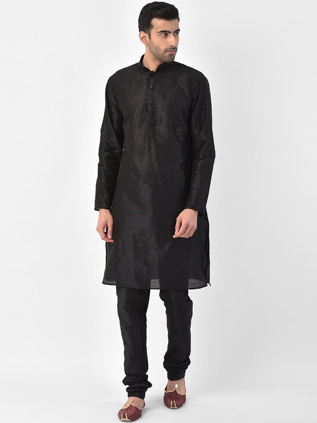 

SG LEMAN Men Silver-Toned Raw Silk Kurta with Churidar & Jacket
