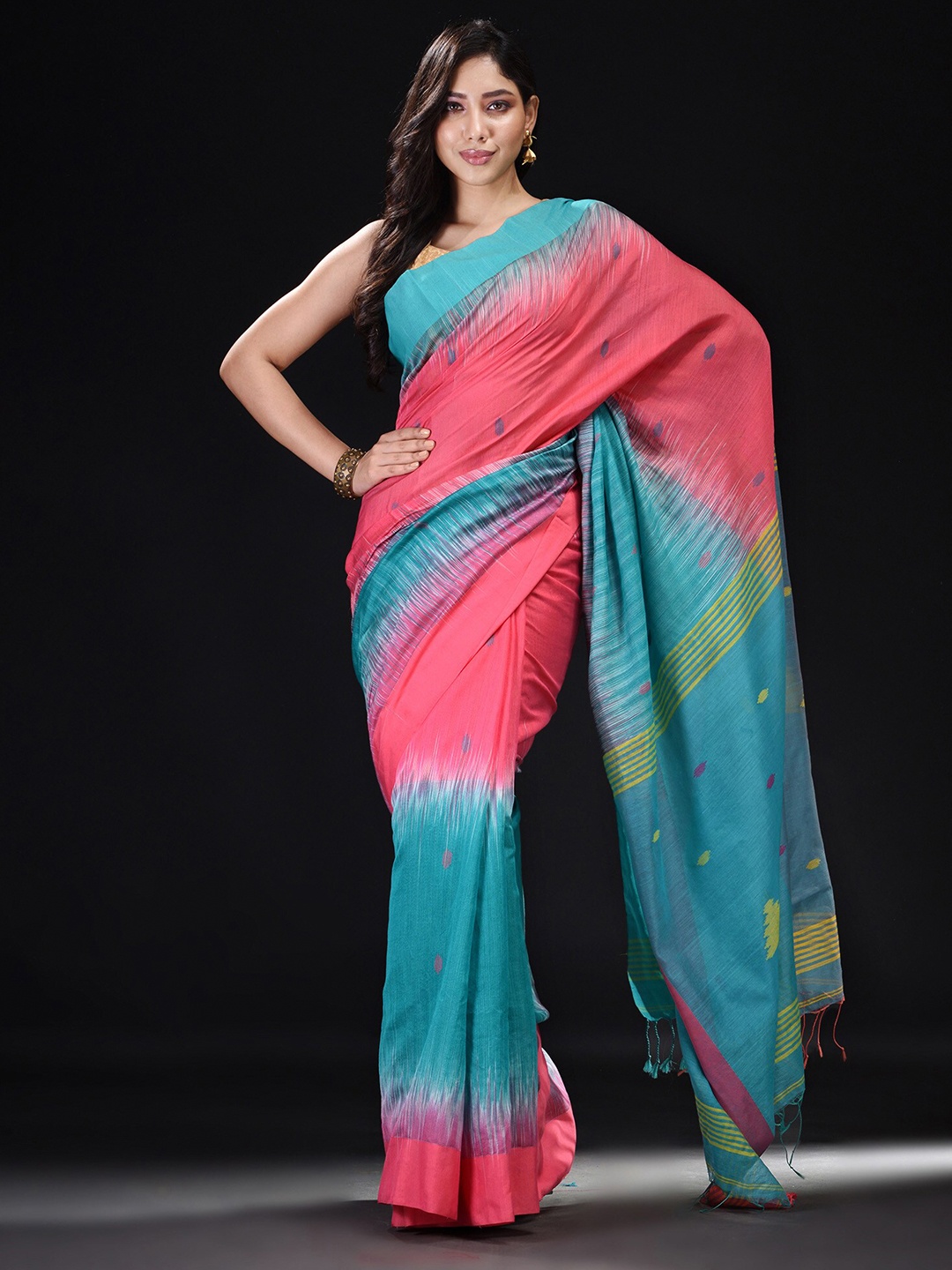 

BEATITUDE Pink & Blue Ethnic Motifs Saree