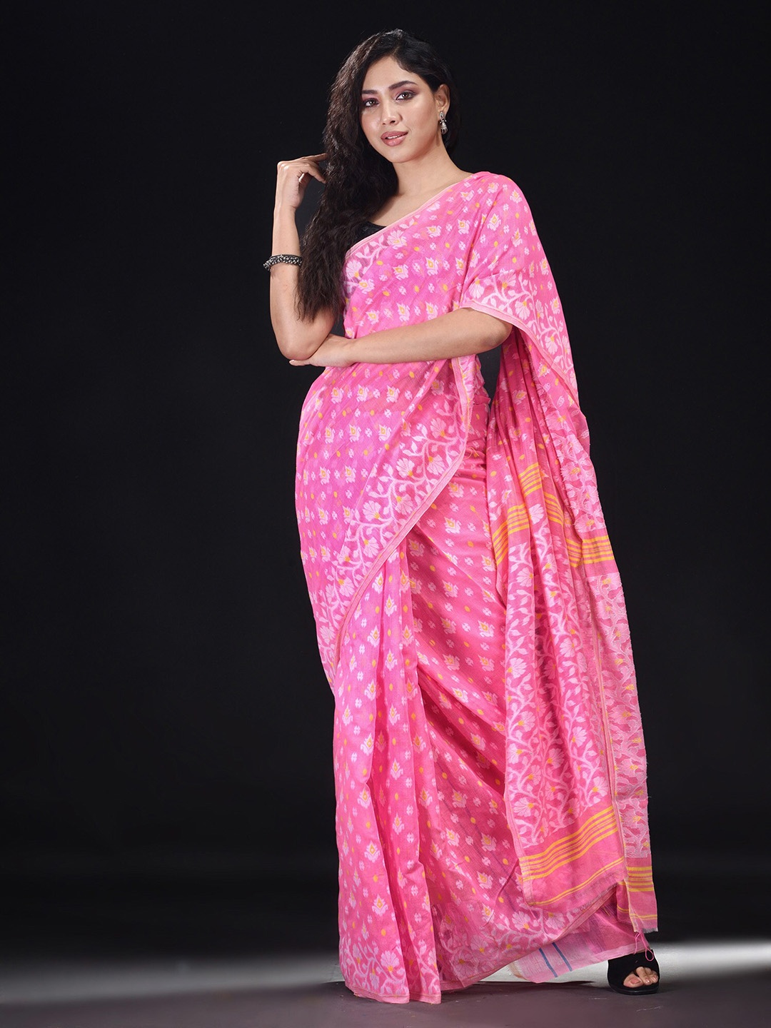

BEATITUDE Women Pink & Off White Woven Design Silk Cotton Saree