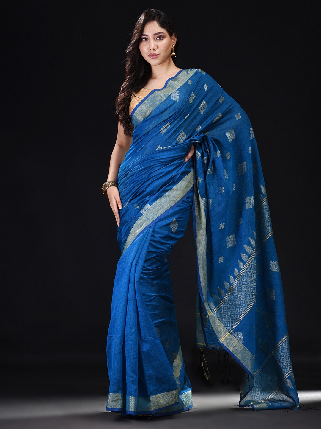 

BEATITUDE Blue & Gold Woven Design Cotton Blend Saree