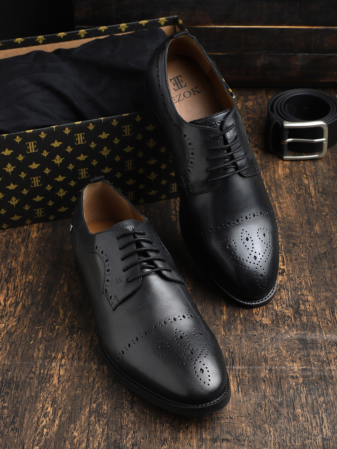 

EZOK Men Black Solid Brogues