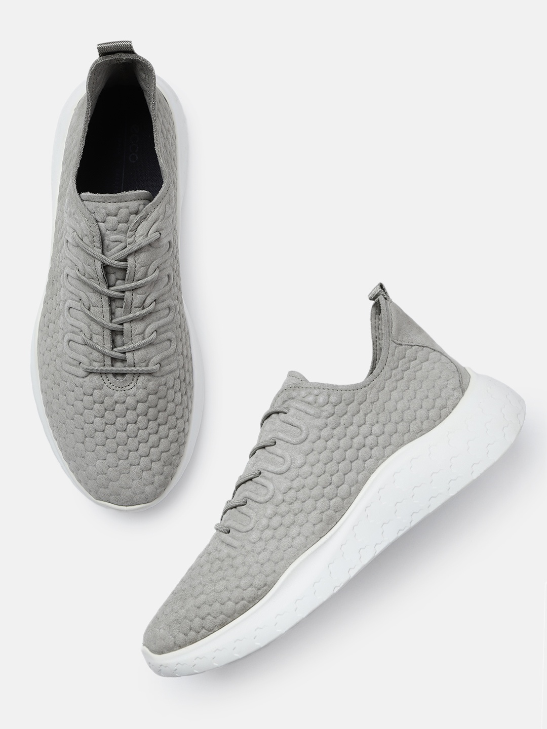 

ECCO Mens Athleisure Vetiver Leather Regular Sneakers, Off white