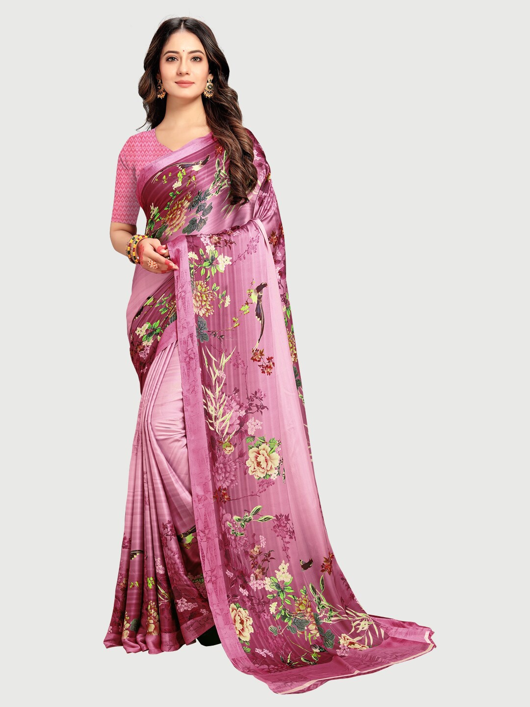 

Rekha Maniyar Pink & Green Floral Satin Saree