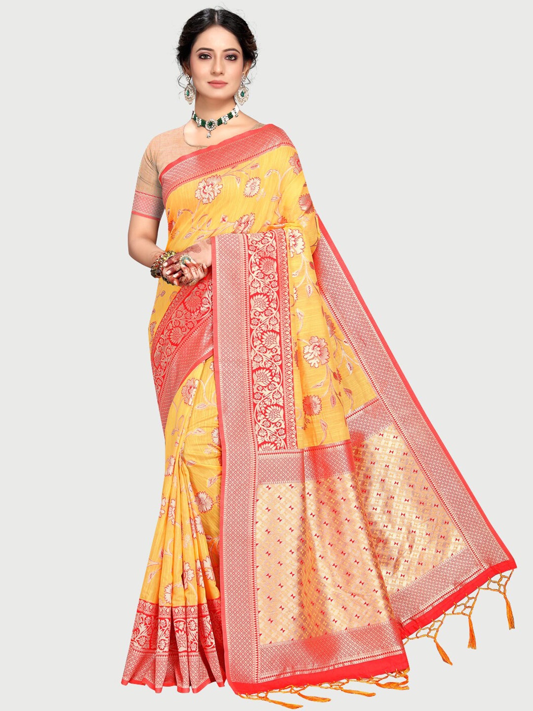 

Rekha Maniyar Women Yellow & Red Floral Zari Silk Blend Banarasi Saree