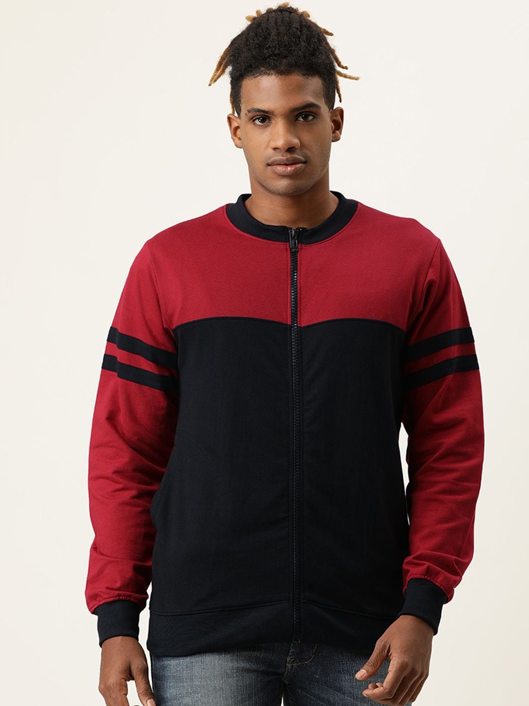 

VEIRDO Men Maroon Black Colourblocked Fleece Lightweight Bomber Jacket